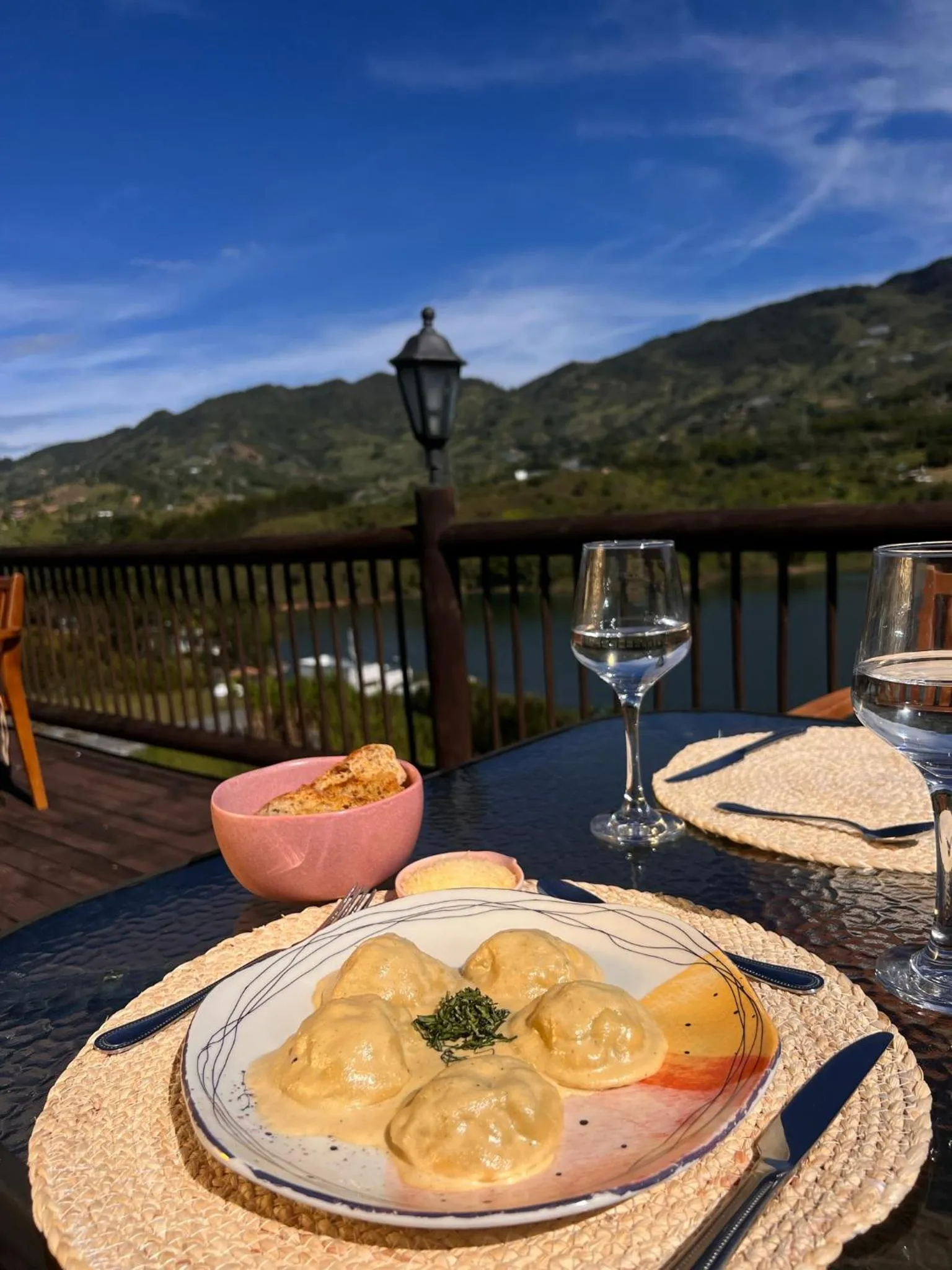 Restaurant/places to eat in 1714 Hotel Boutique Guatapé