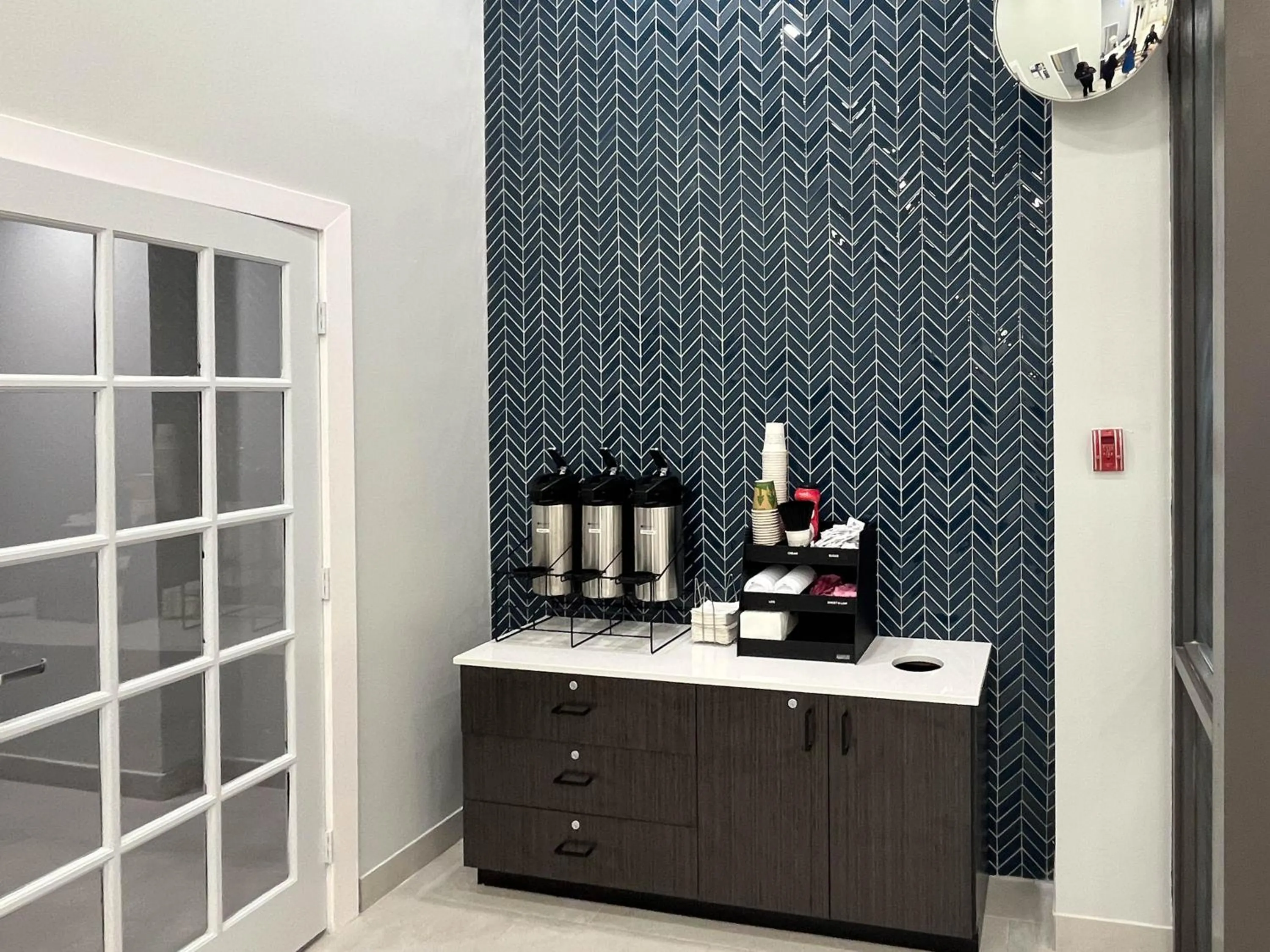 Coffee/tea facilities in Studio 6 Nacogdoches TX SFA University