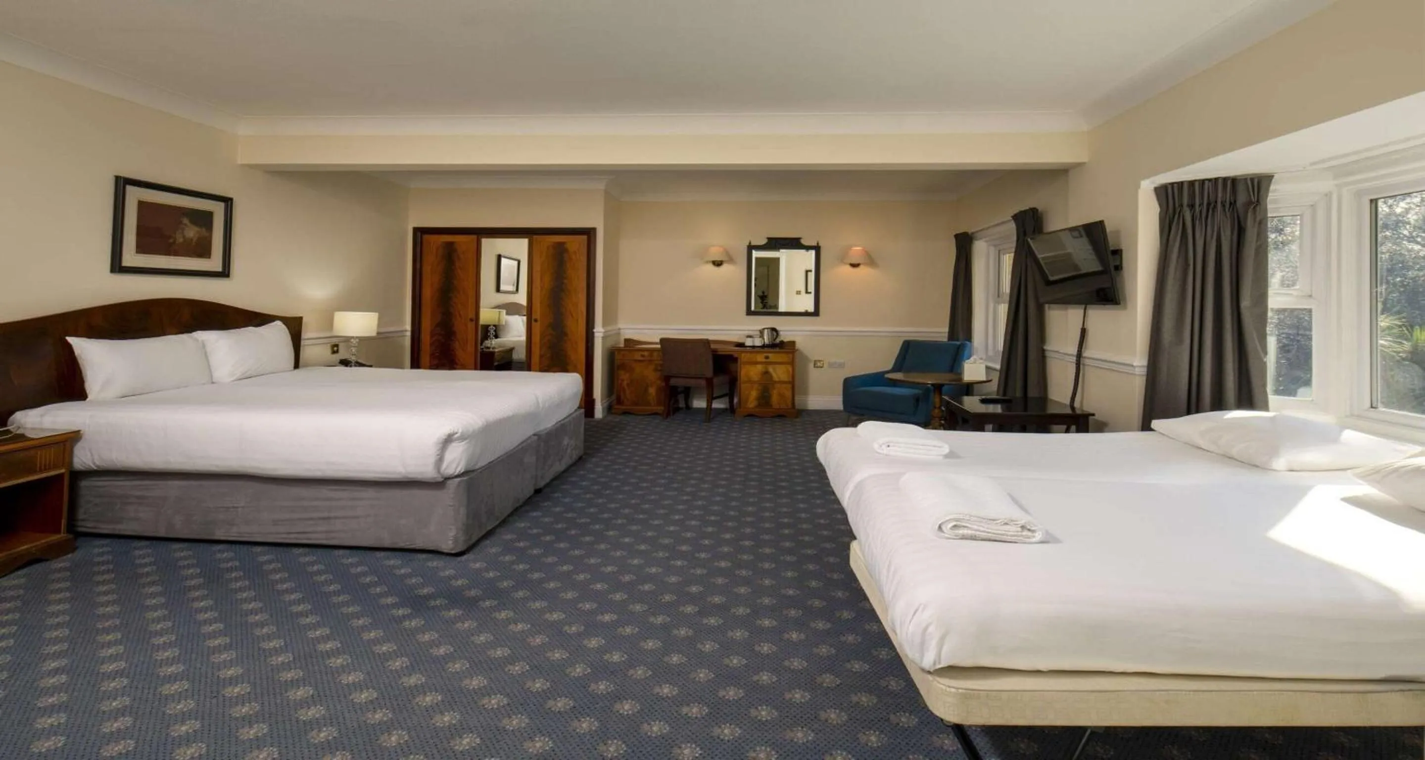 Bedroom, Bed in Bournemouth Carlton Hotel, BW Signature Collection