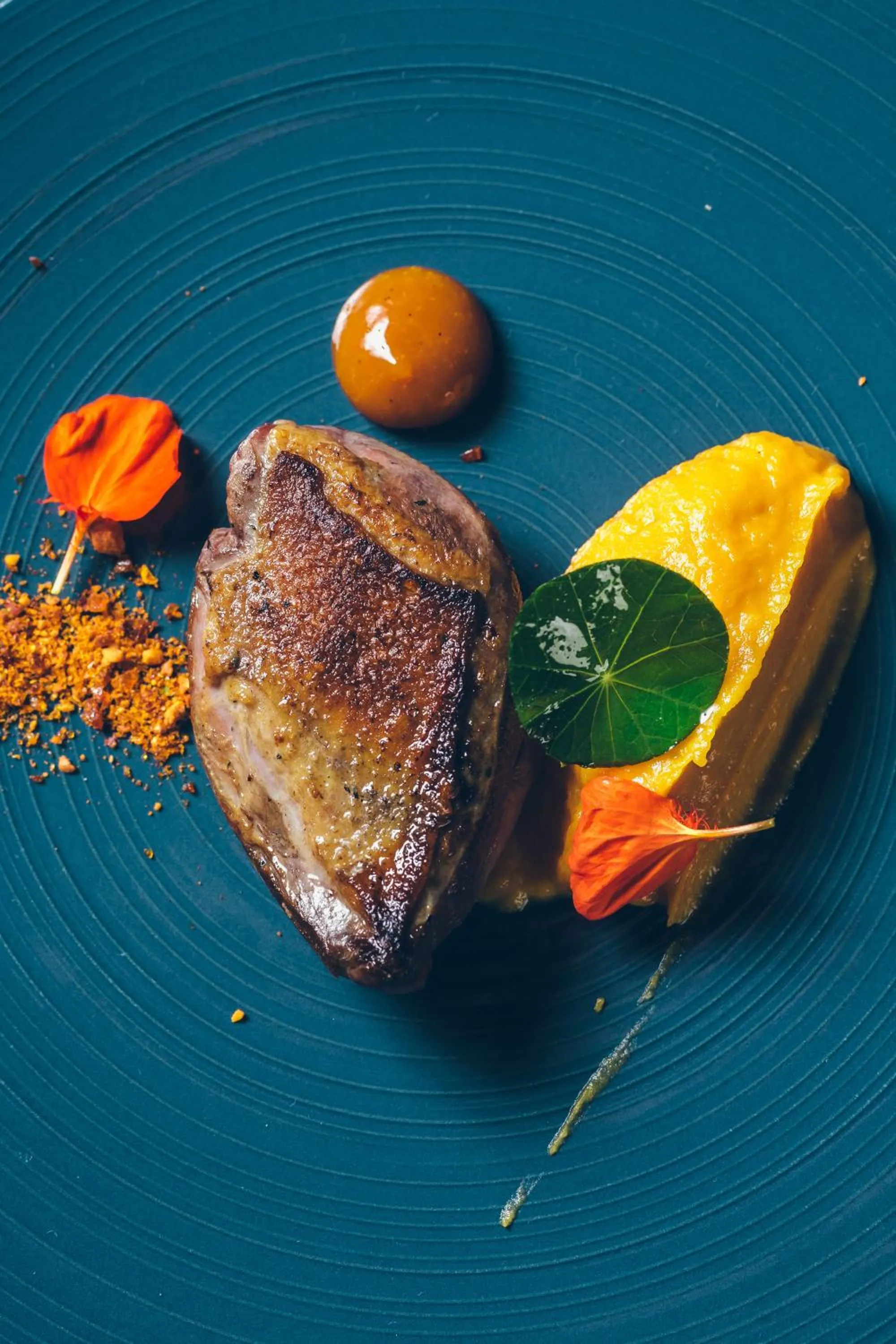 Restaurant/places to eat in Villa de l'Etang Blanc