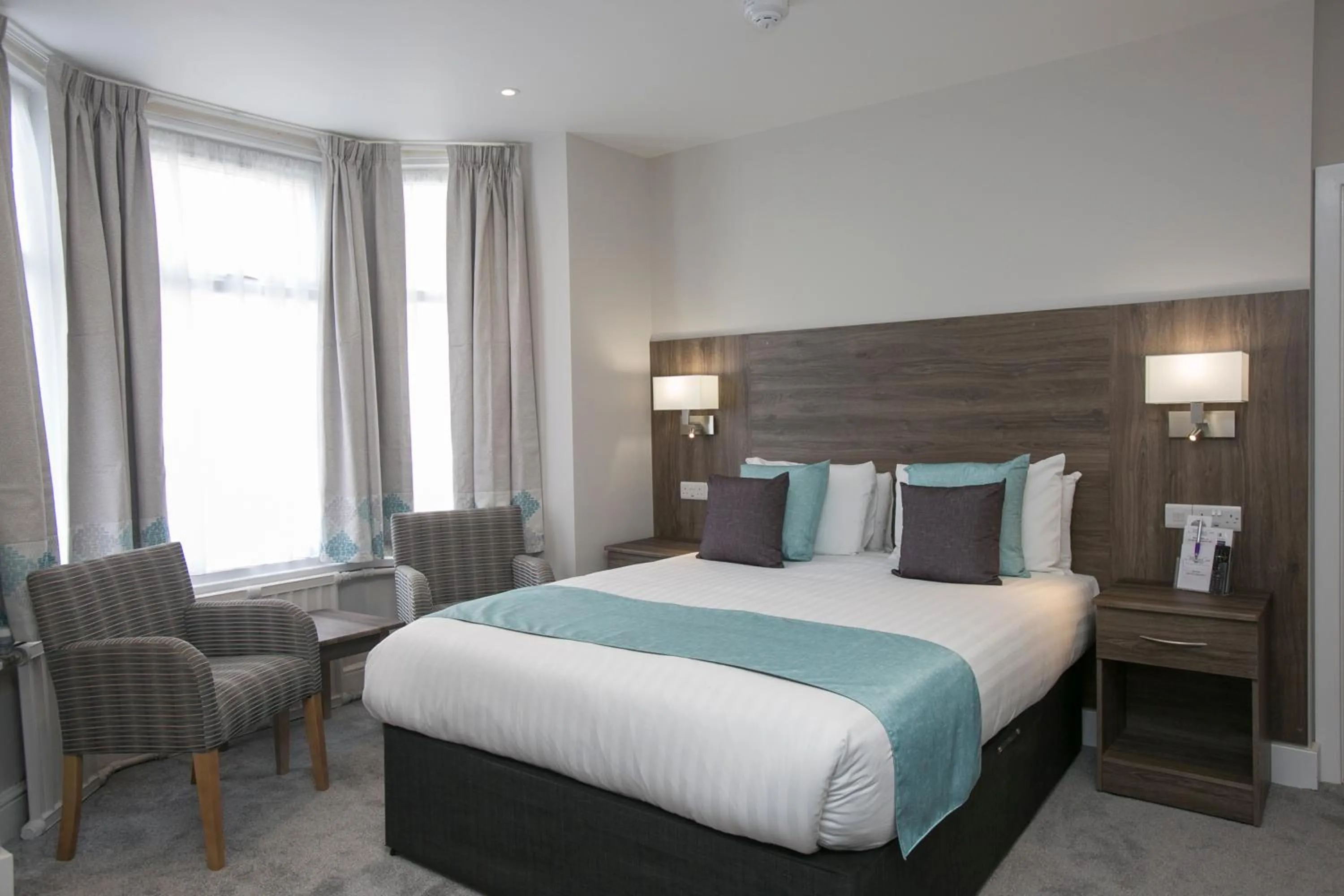 Bedroom, Bed in Marsham Court Hotel