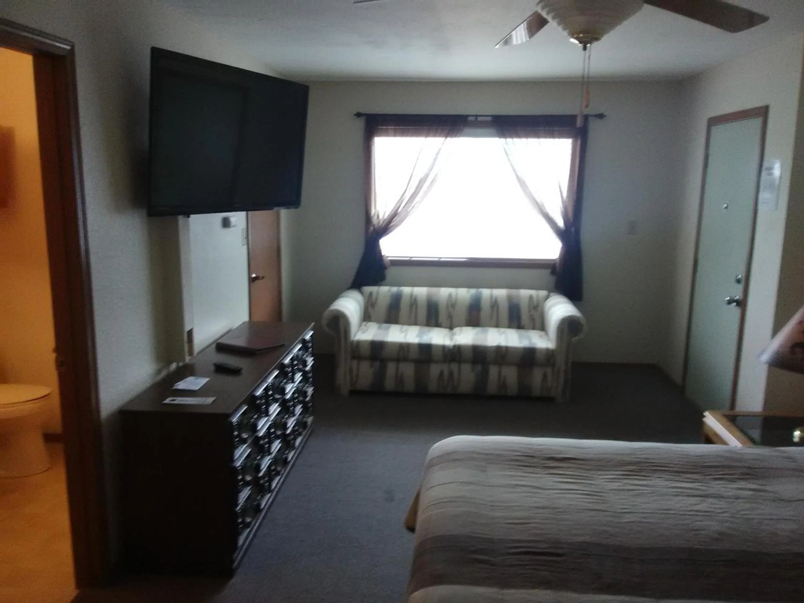 Decorative detail, Bed in Trail Motel