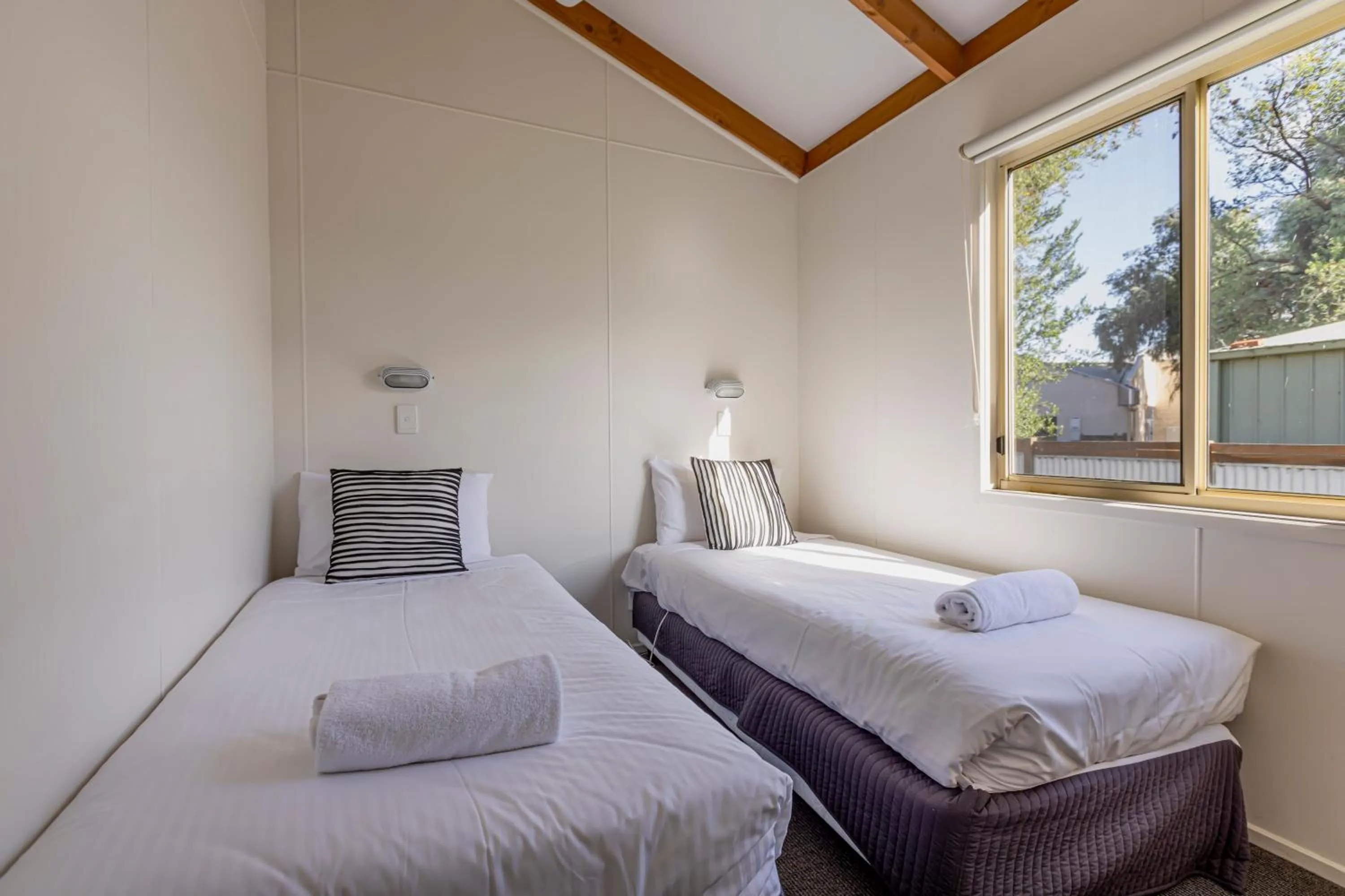 Photo of the whole room, Bed in Ocean Grove Holiday Park