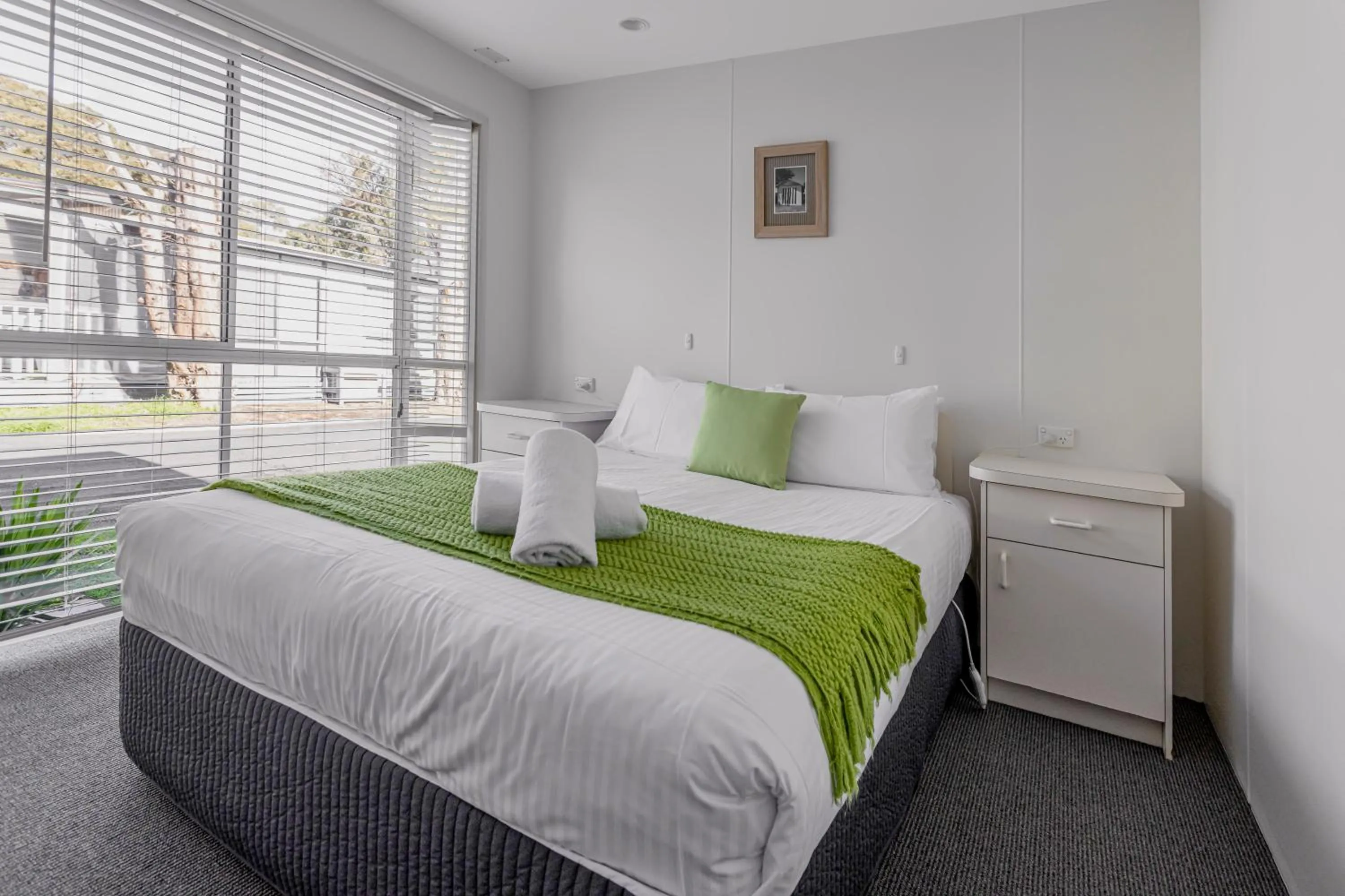 Photo of the whole room, Bed in Ocean Grove Holiday Park