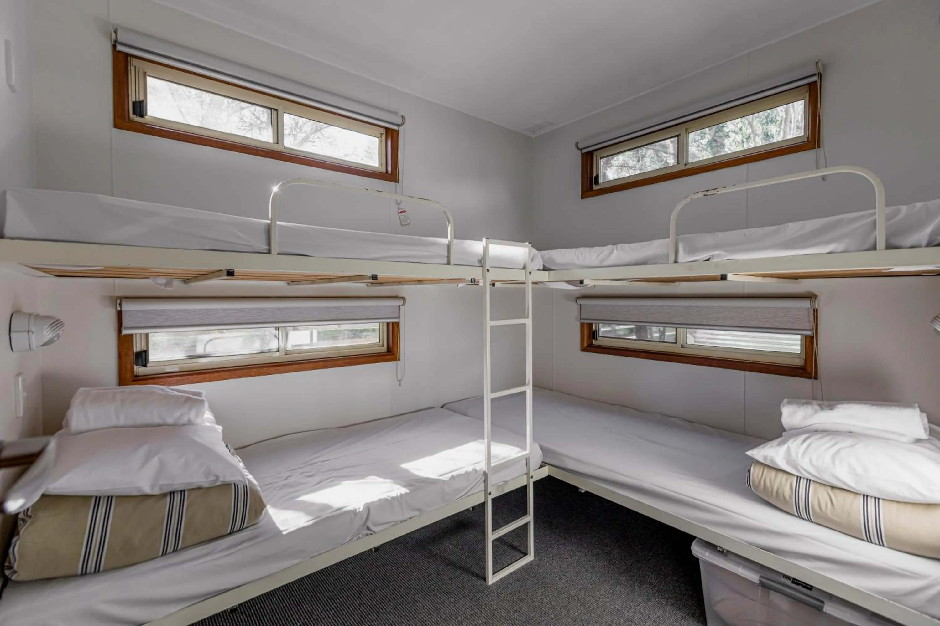 Photo of the whole room, Bed in Ocean Grove Holiday Park