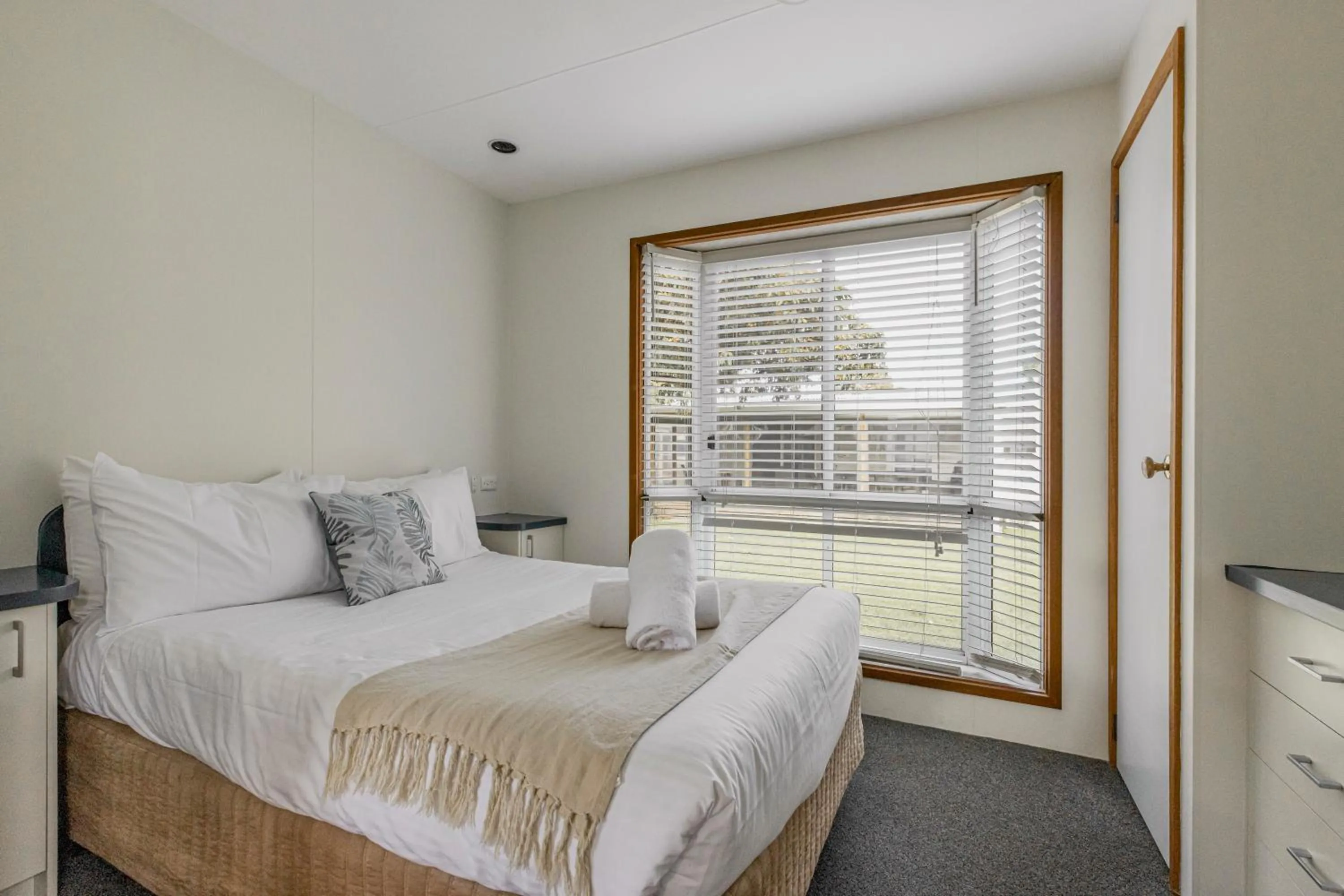 Bedroom, Bed in Ocean Grove Holiday Park