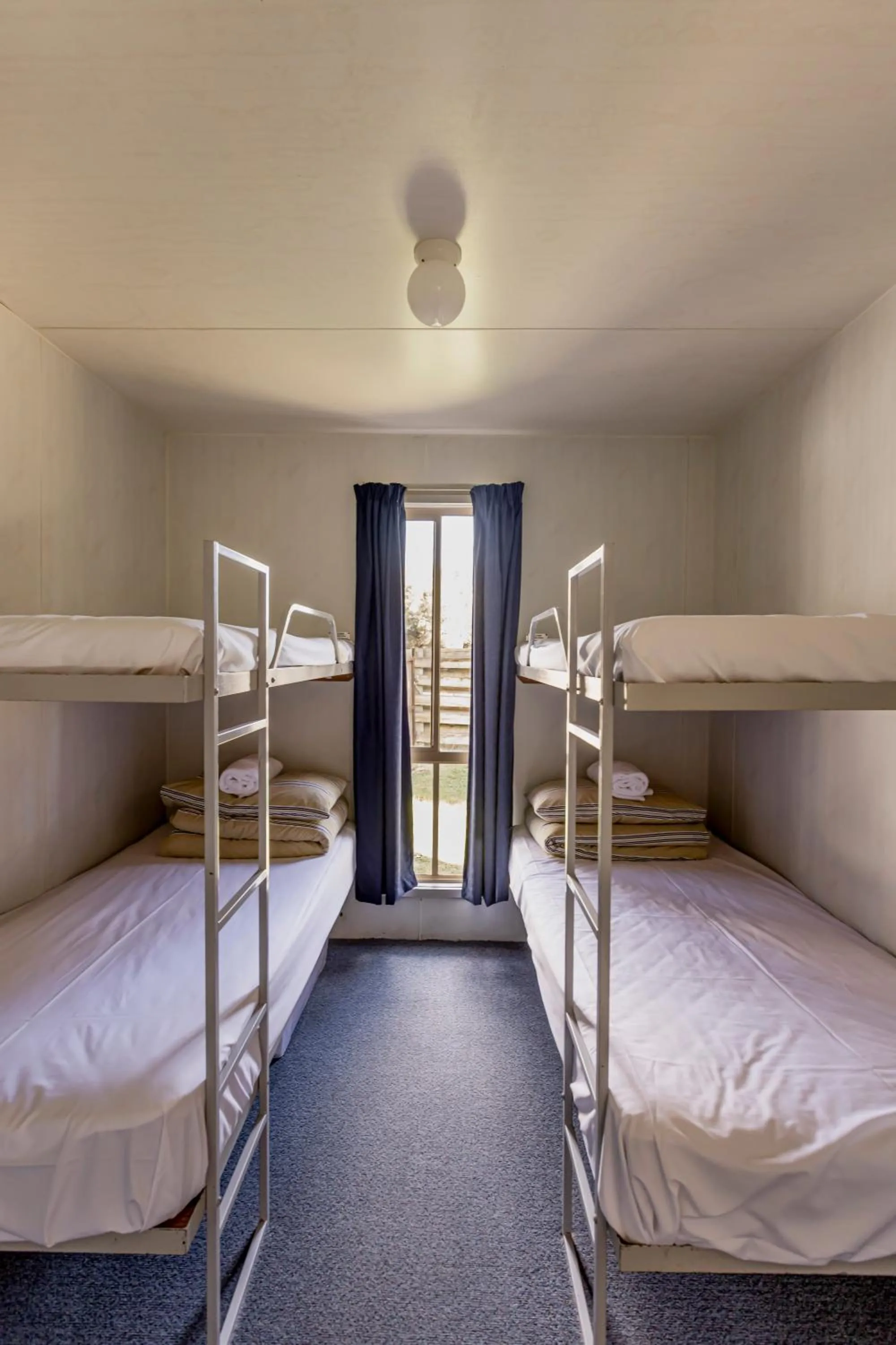 Bedroom, Bed in Ocean Grove Holiday Park