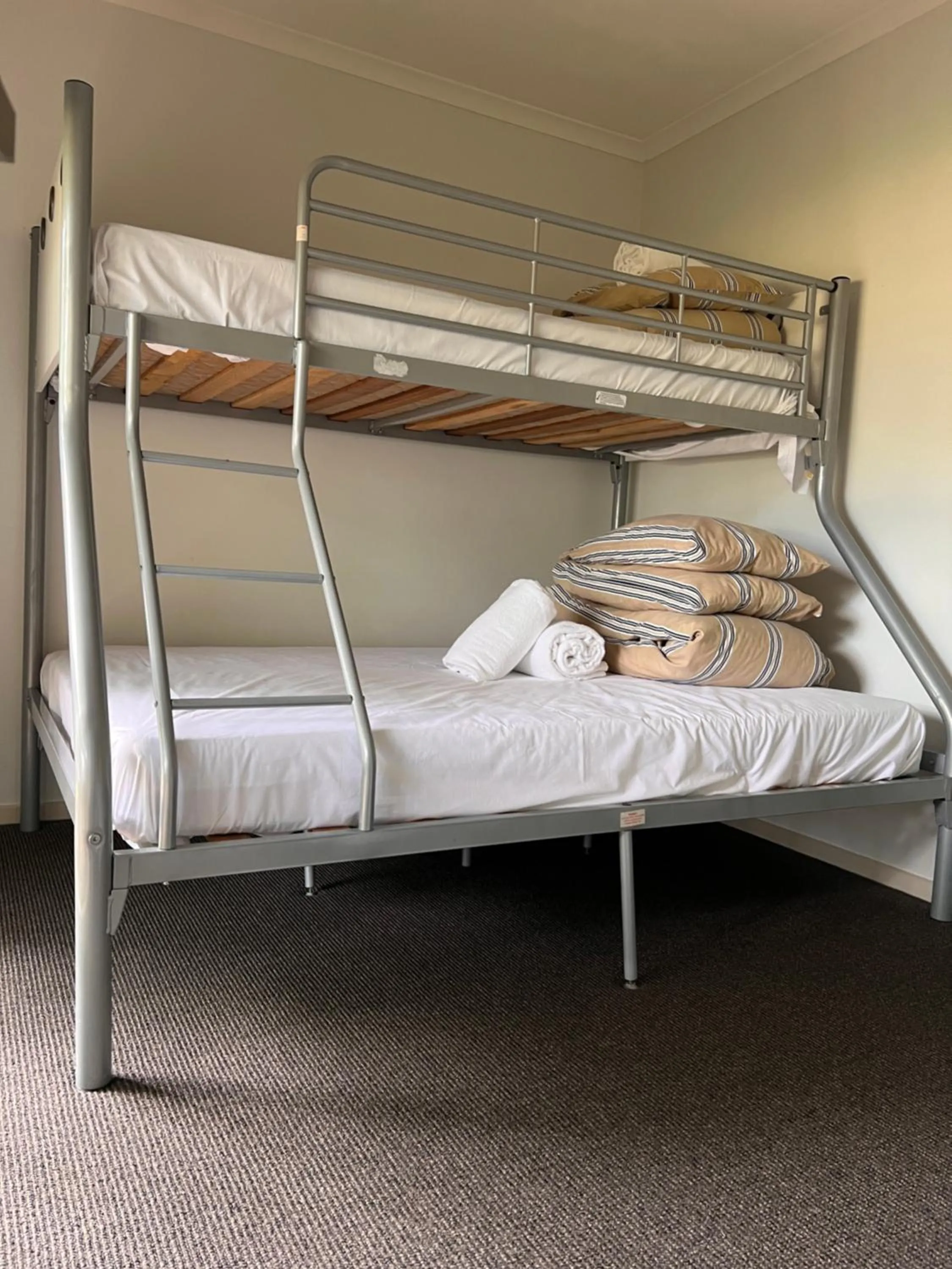 Bedroom, Bed in Ocean Grove Holiday Park