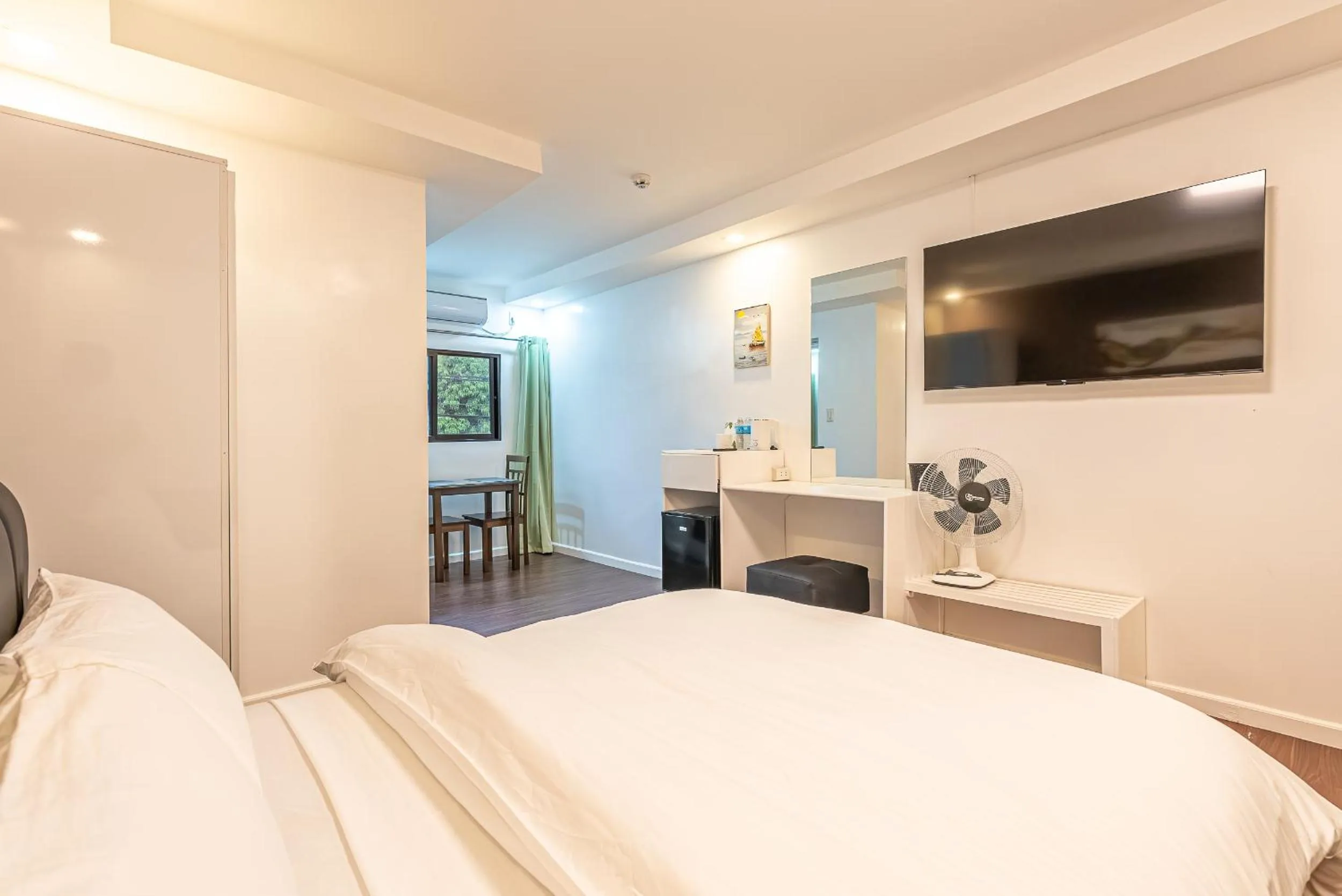 Bed in Vincent Resort Hotel