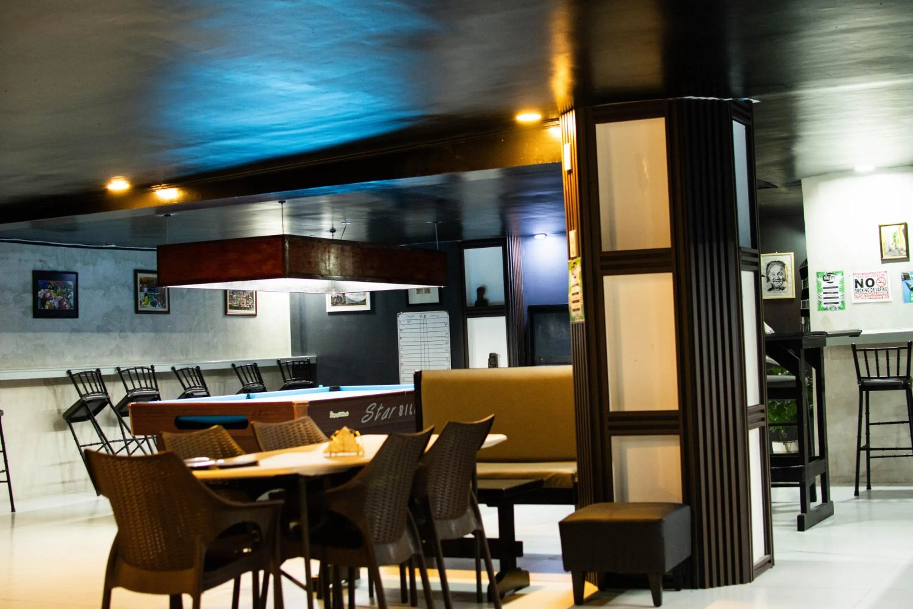 Lounge or bar in Vincent Resort Hotel
