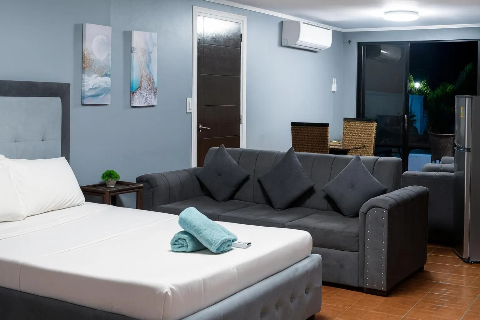 Photo of the whole room, Bed in Vincent Resort Hotel