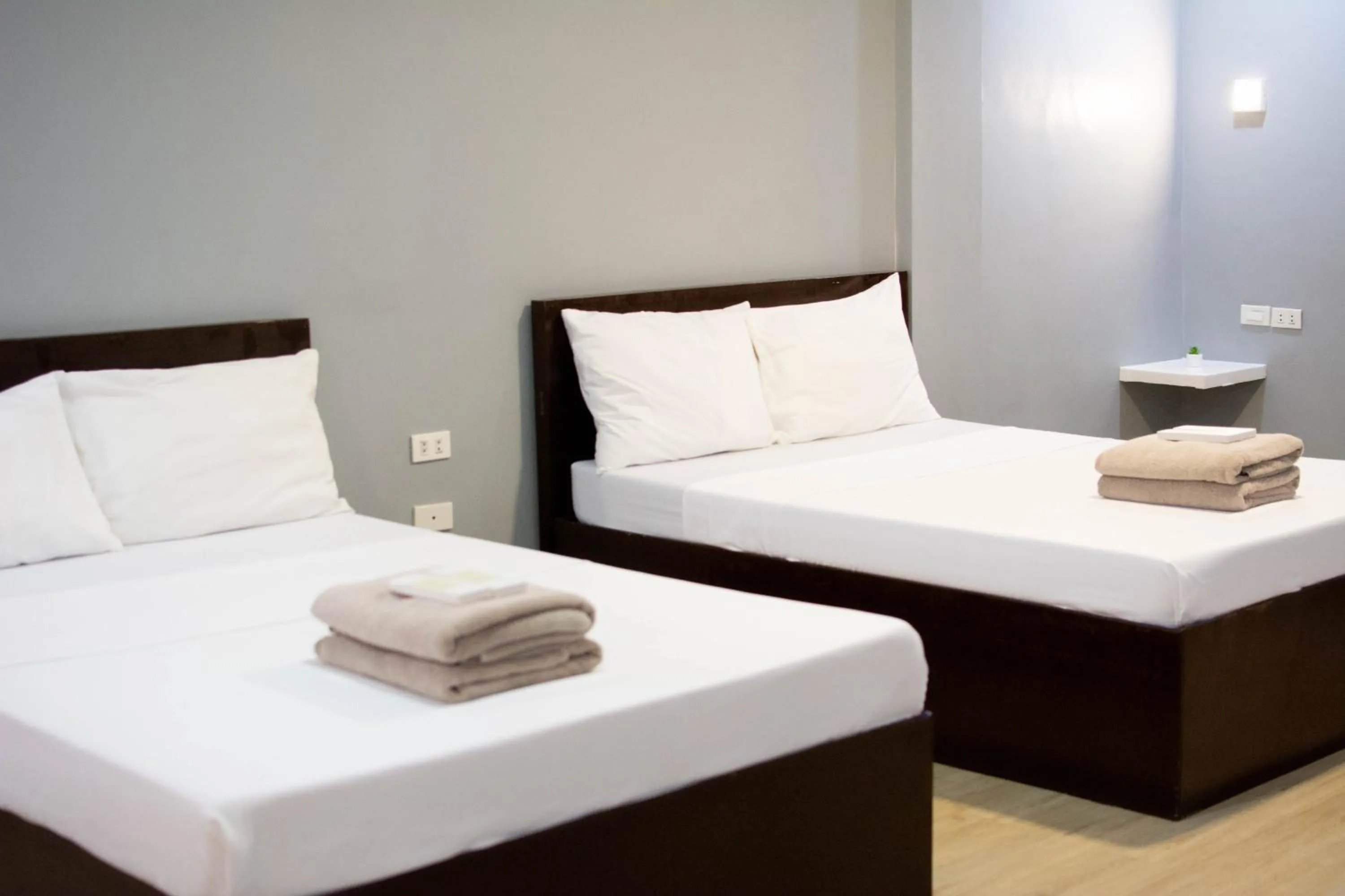 Bedroom, Bed in Vincent Resort Hotel