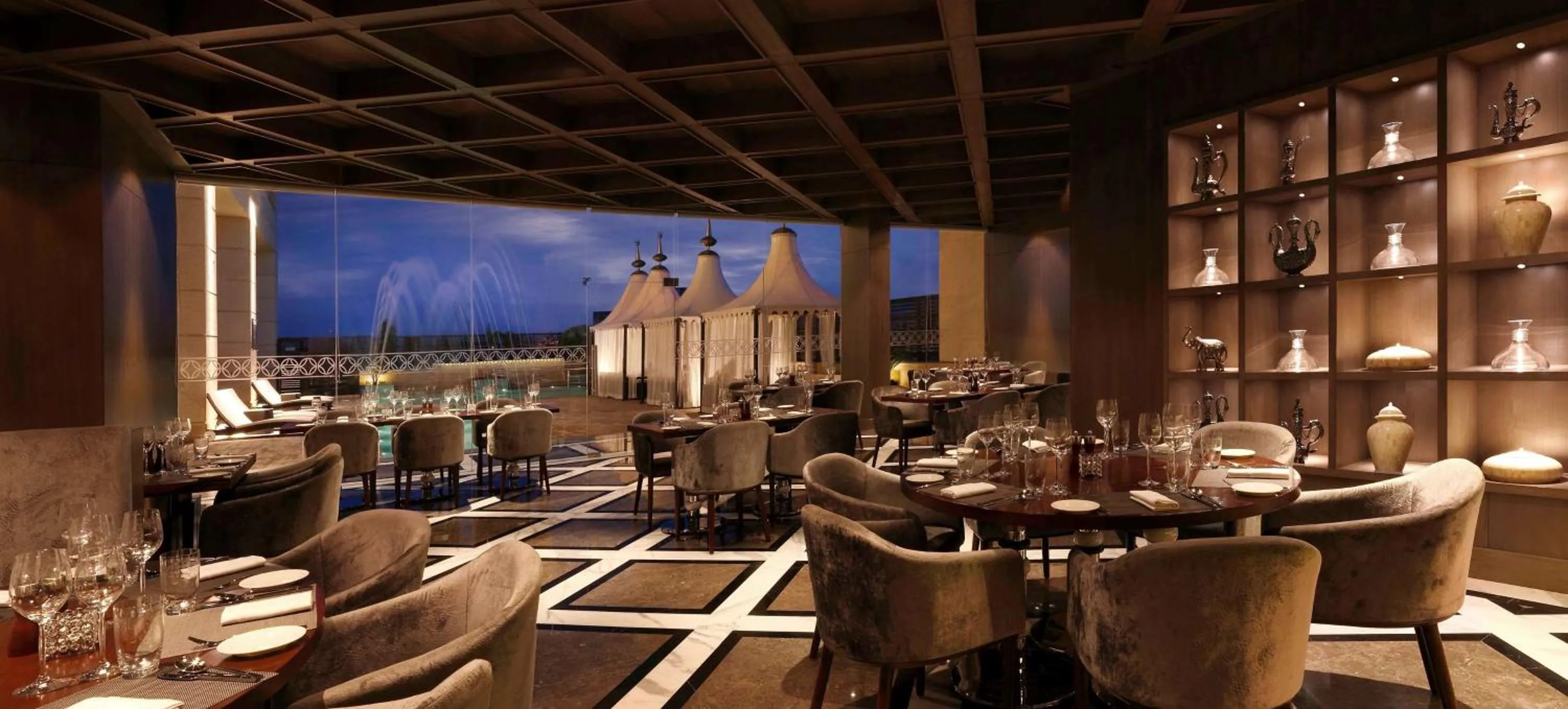 Restaurant/places to eat in Hilton Jaipur