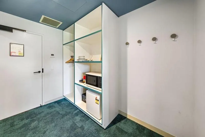 The Lodge, Blacktown - Sydney