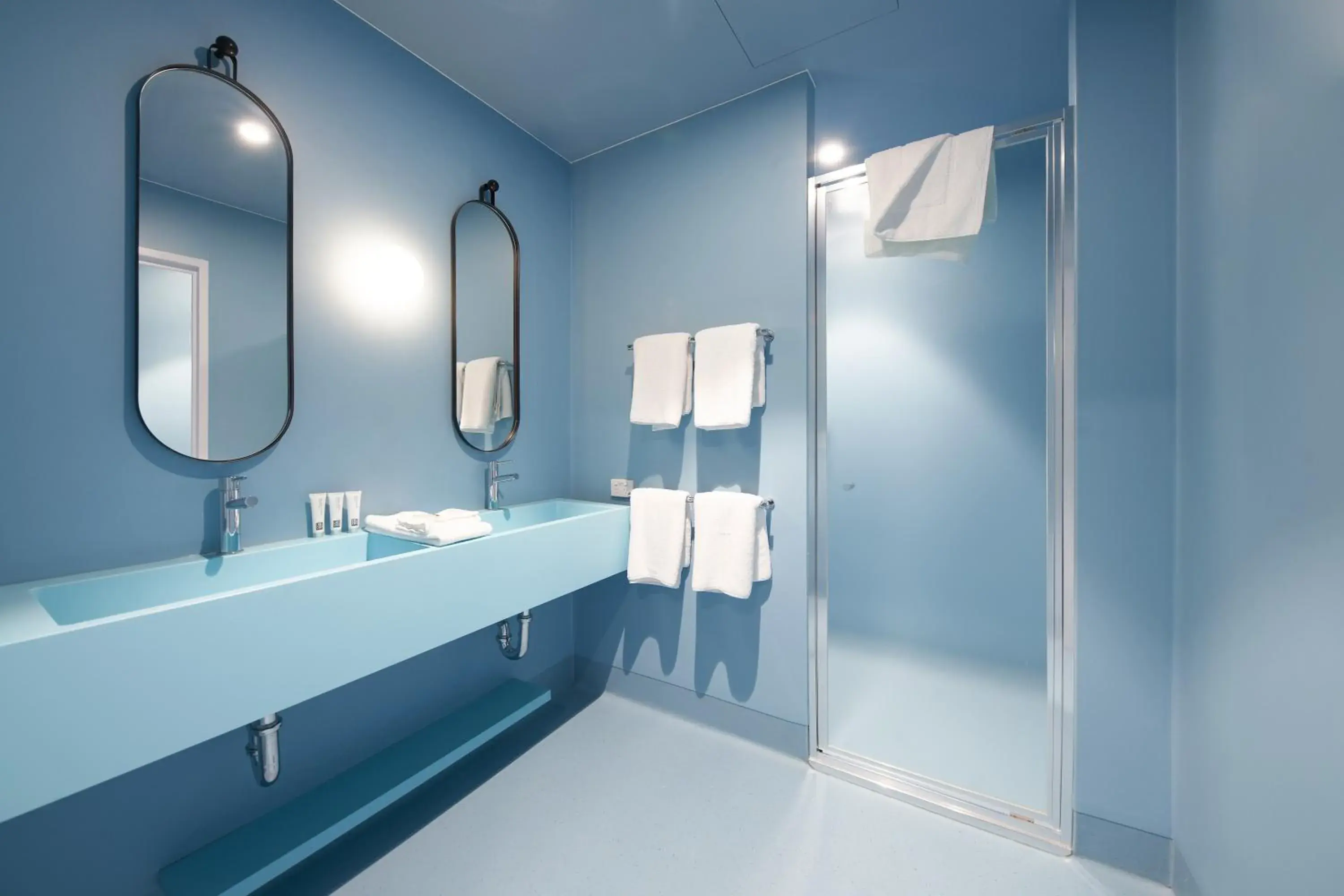 Quadruple Room in The Lodge, Blacktown - Sydney Quadruple Room in The Lodge, Blacktown - Sydney