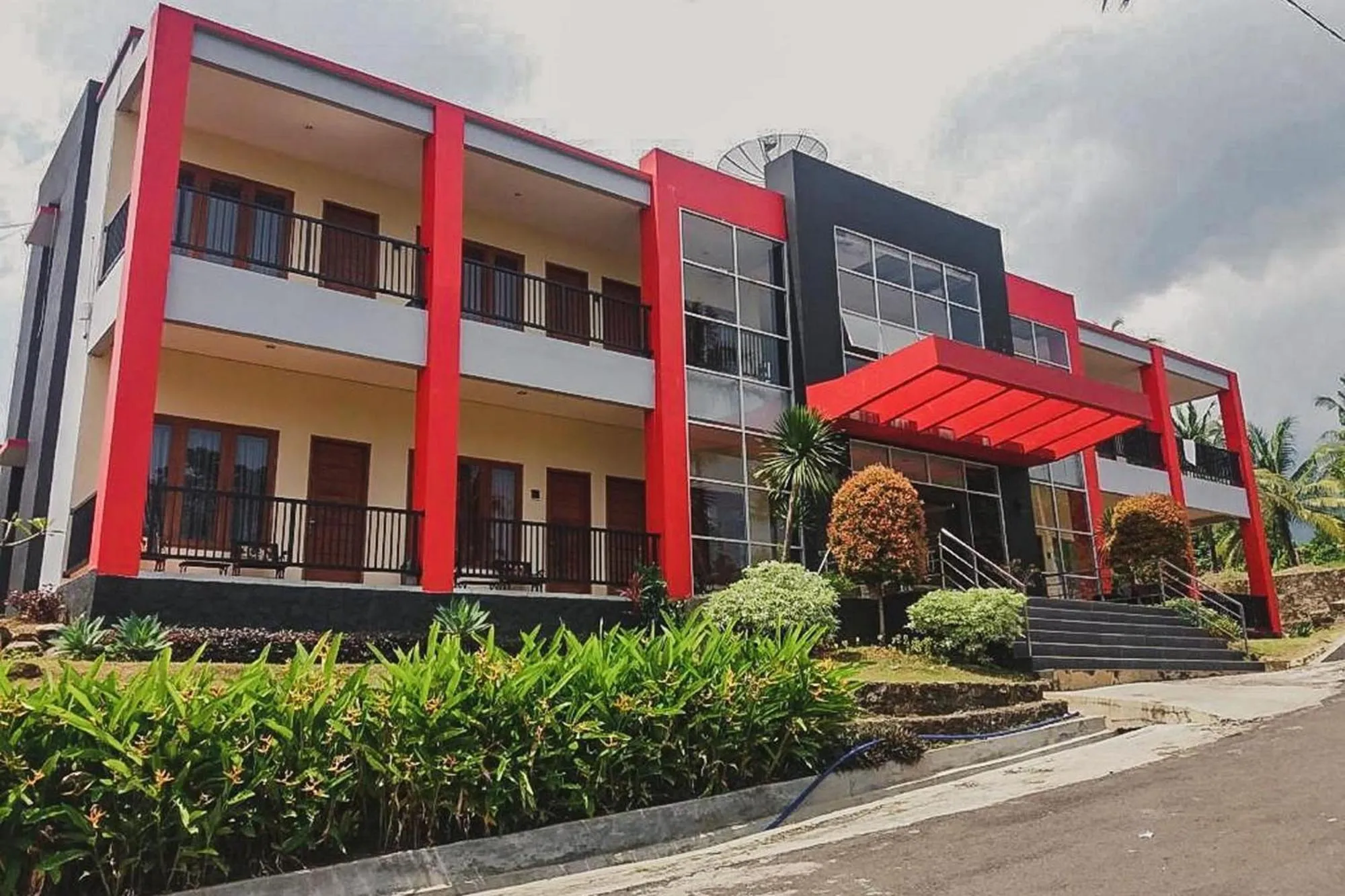 Property building in Wisma Belerang Kalianda Lampung RedPartner