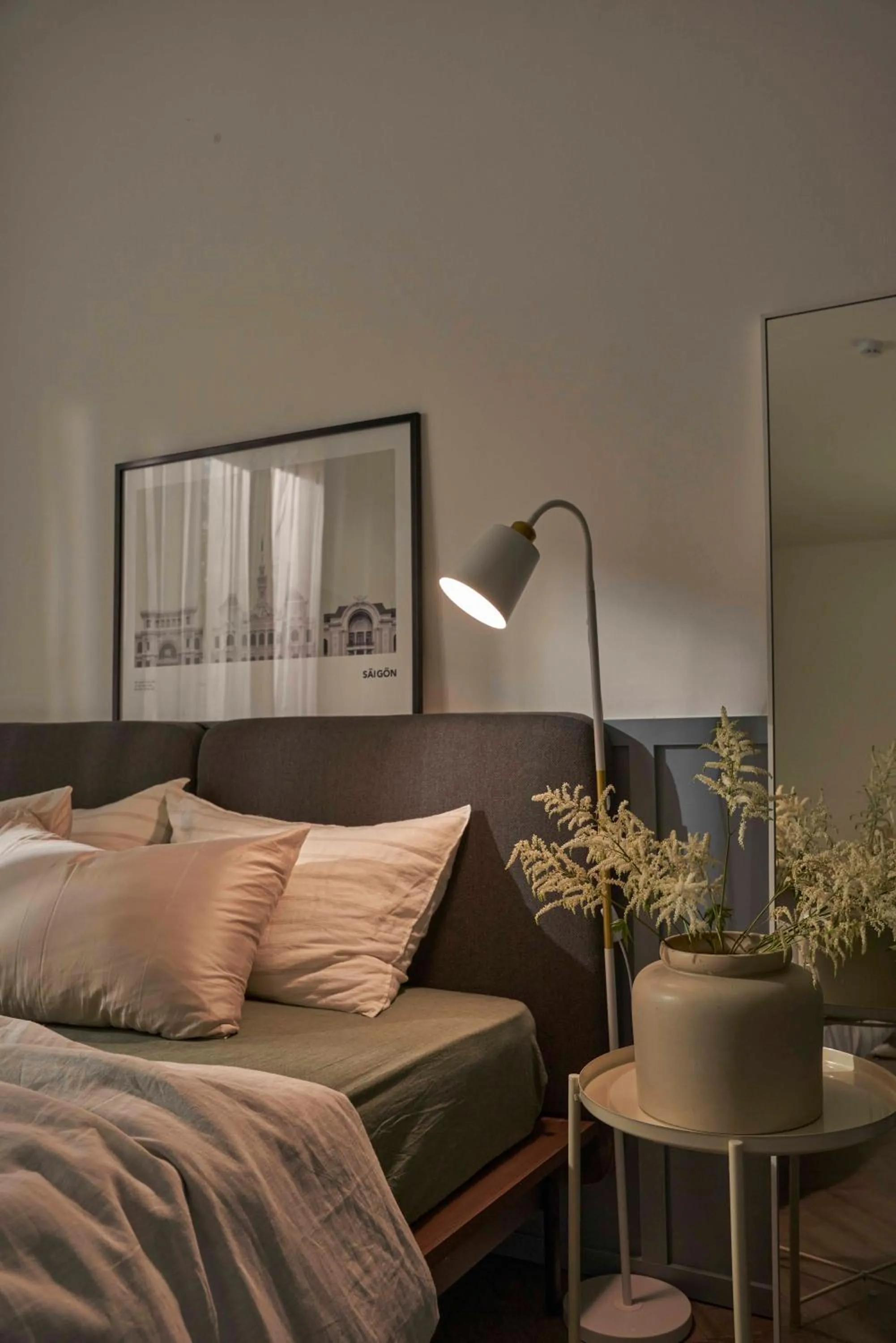 Bed in Express by M Village Đinh Công Tráng