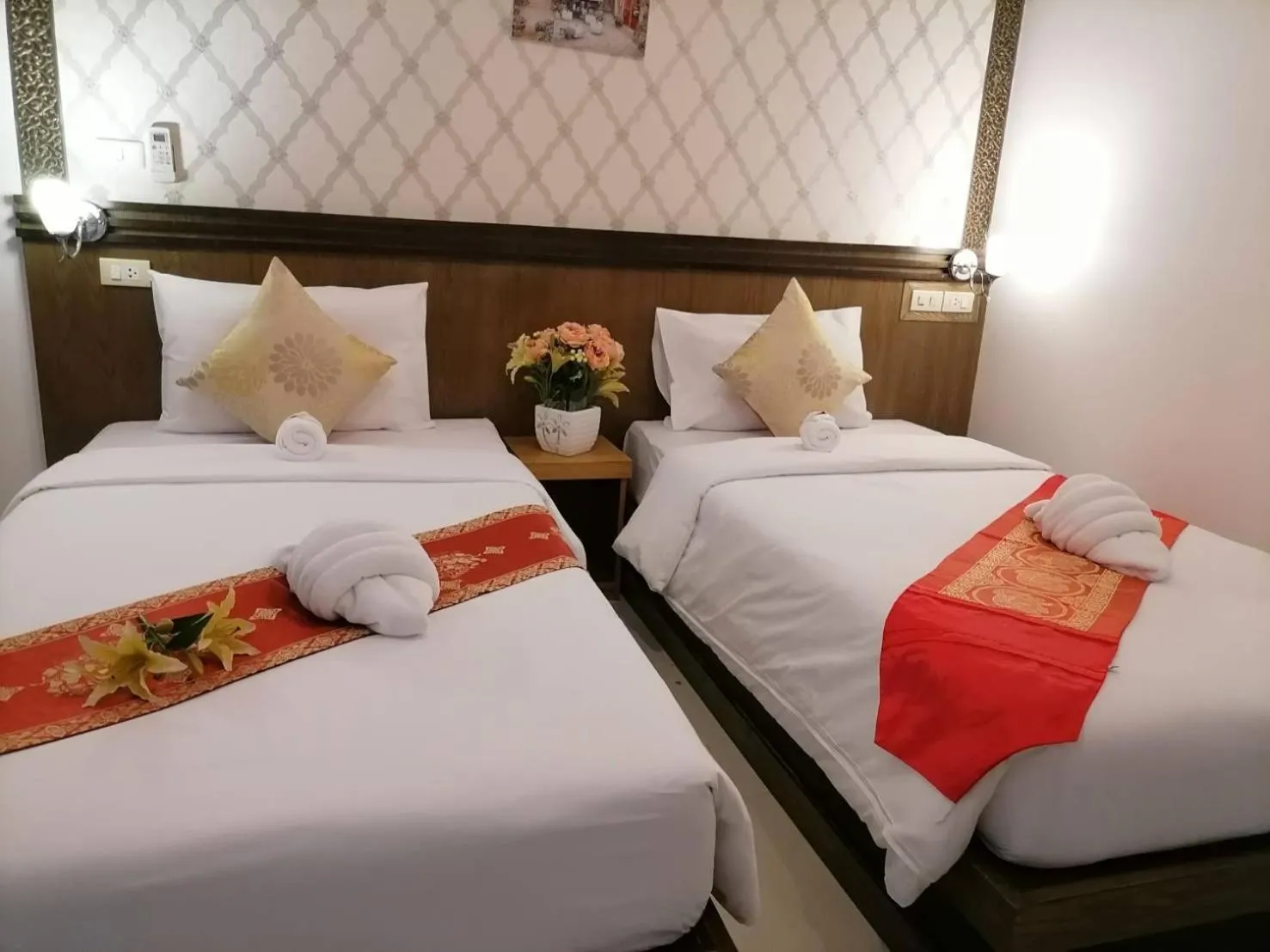 Bedroom, Bed in NJ PATONG HOTEL