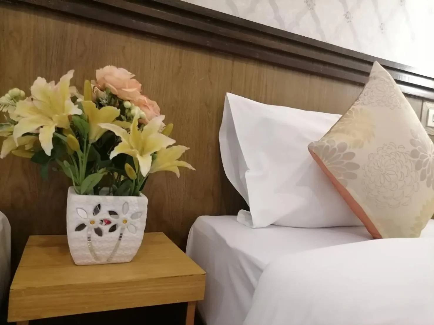 Bed in NJ PATONG HOTEL