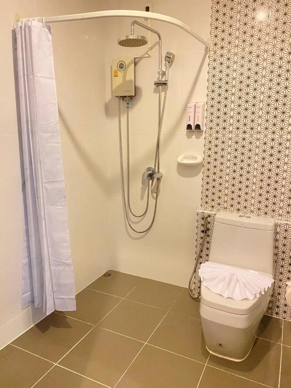 Bathroom in NJ PATONG HOTEL