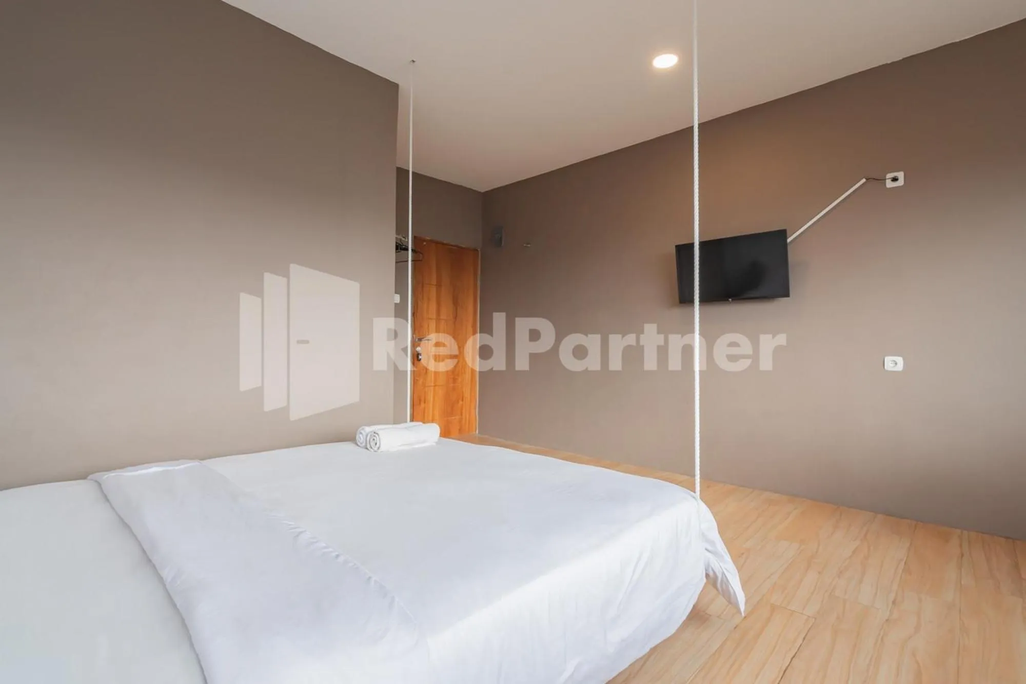 Bed in D'Valley View Lembang Mitra RedDoorz