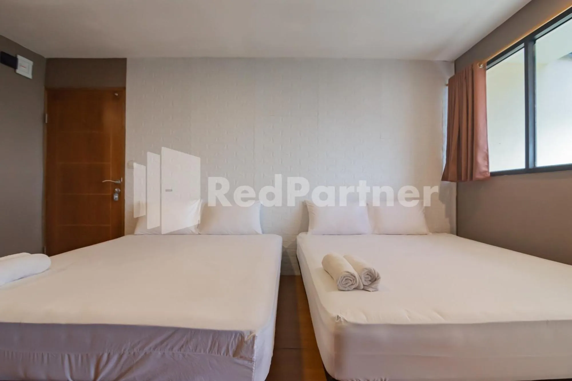 Bed in D'Valley View Lembang Mitra RedDoorz