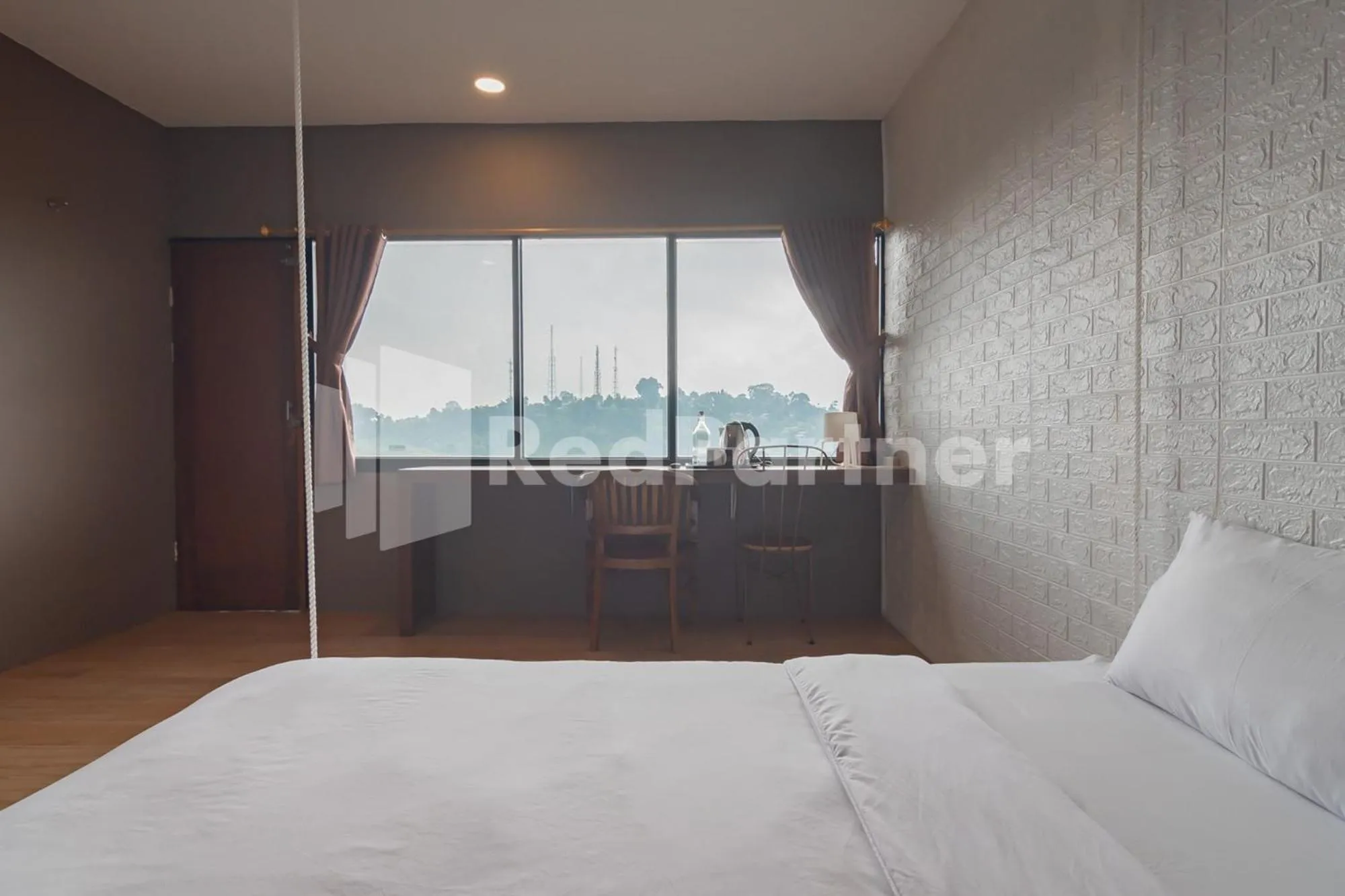 Bed in D'Valley View Lembang Mitra RedDoorz