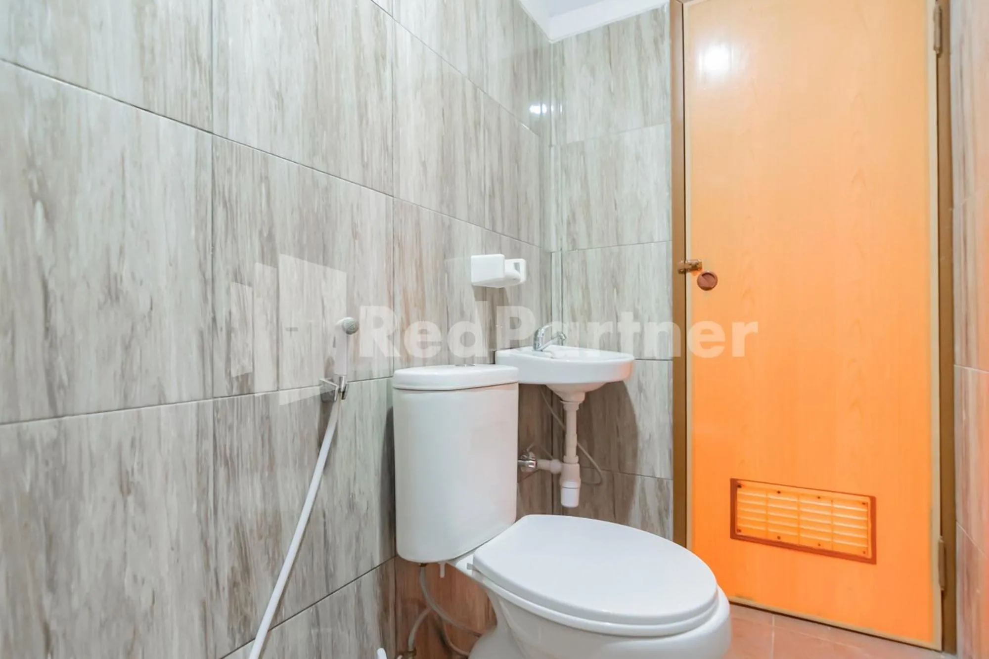 Toilet in D'Valley View Lembang Mitra RedDoorz