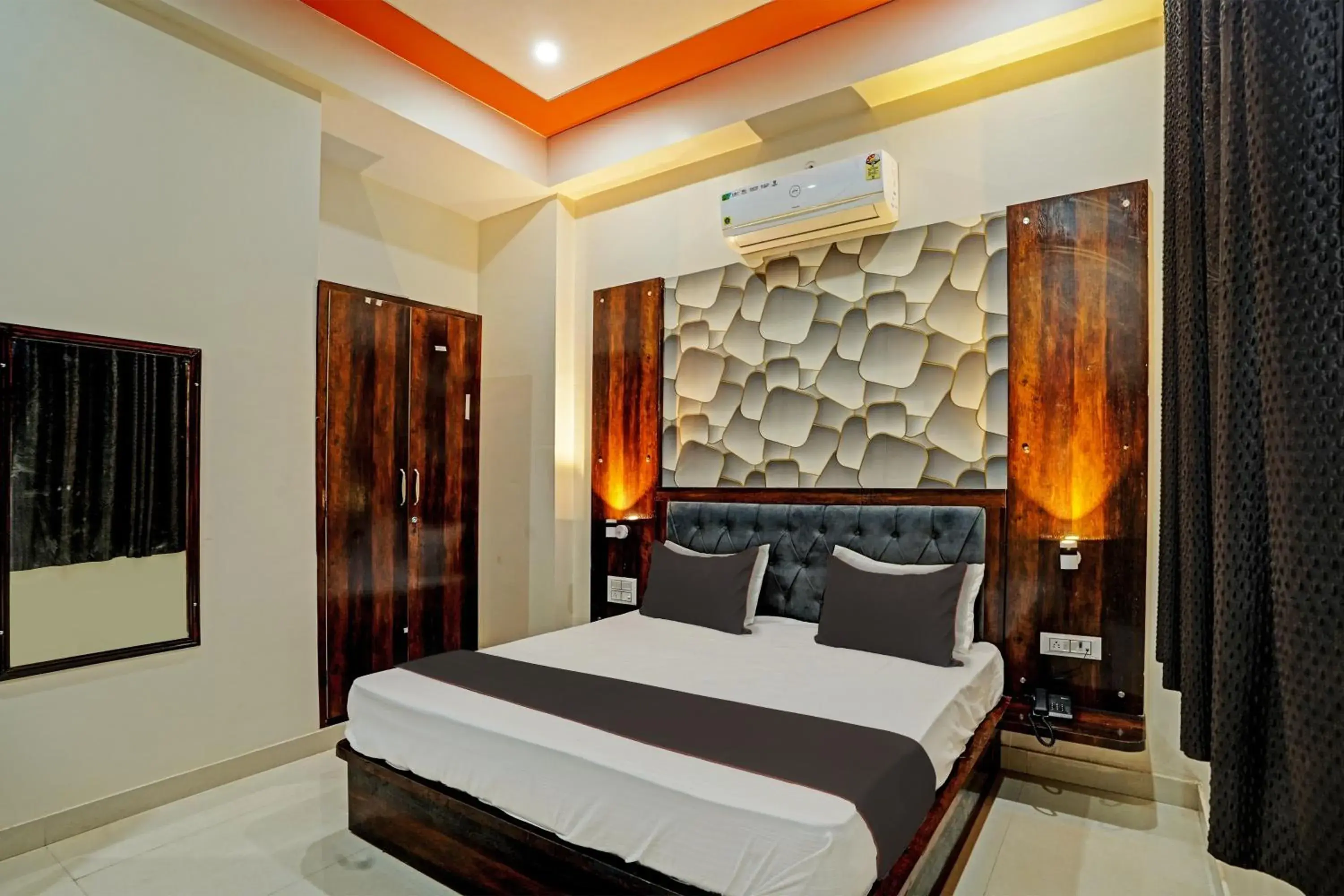 Hotel O SR HOTEL Hotel O SR HOTEL