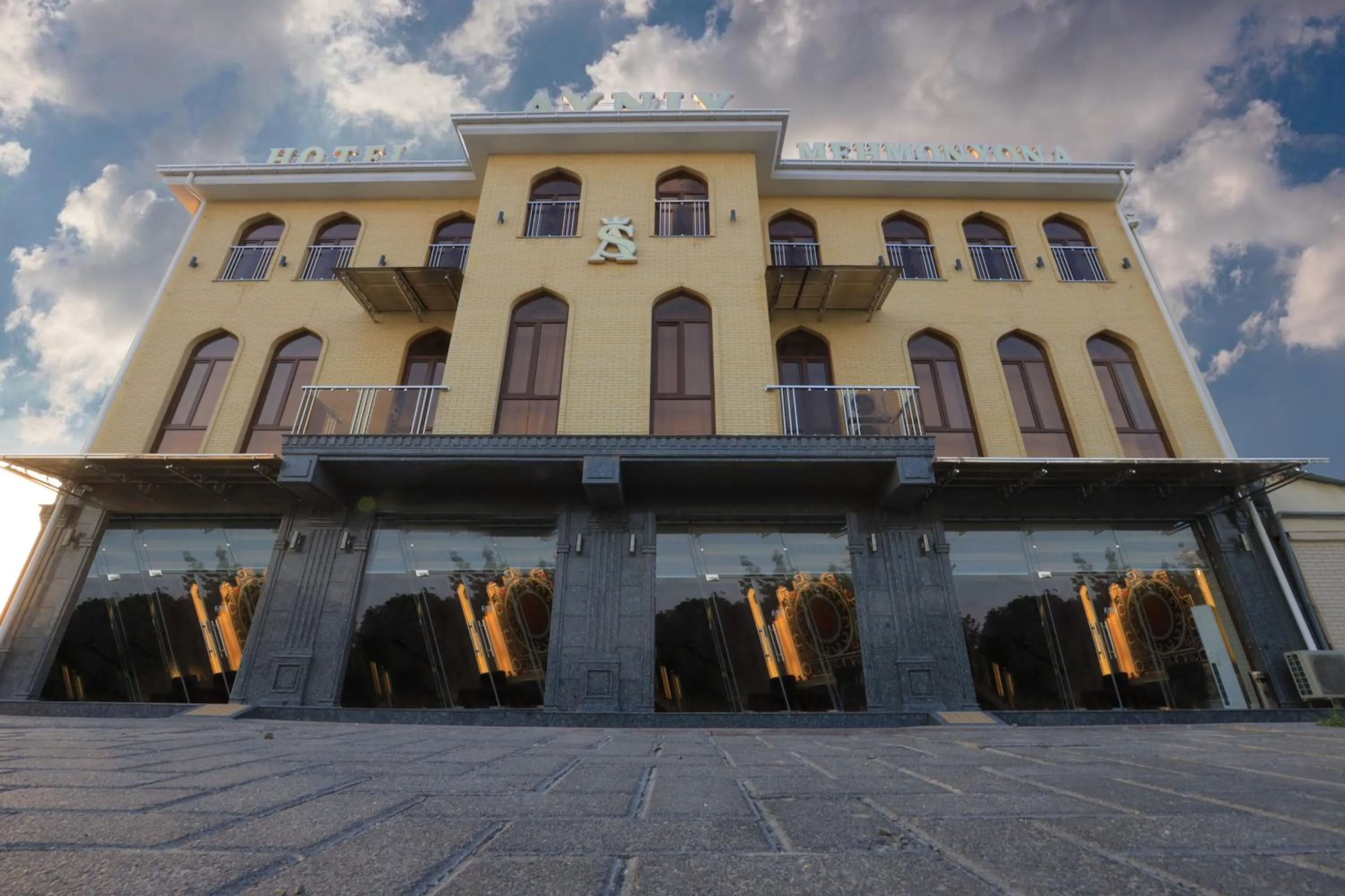 Property building in AYNIY Hotel