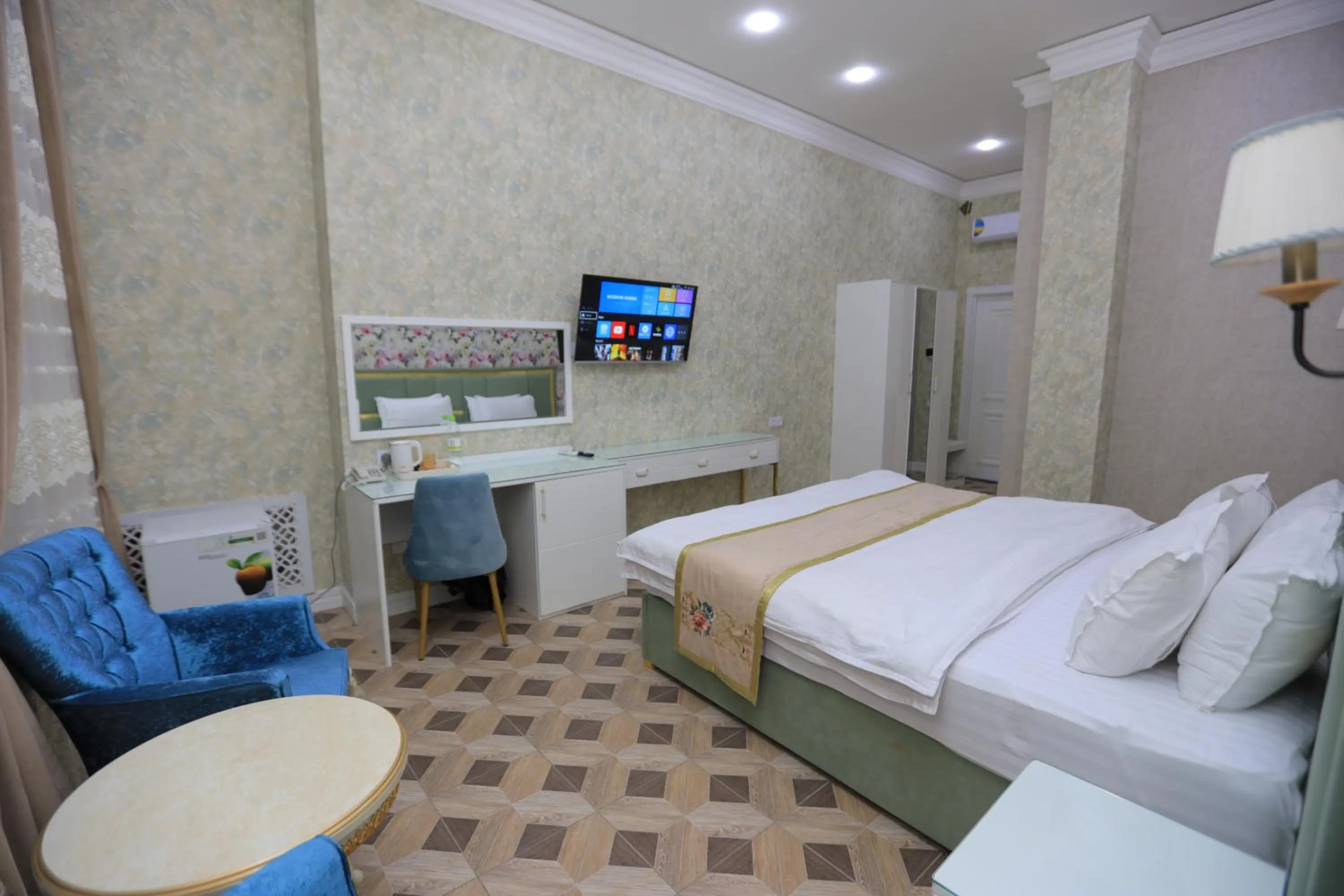 Photo of the whole room, Bed in AYNIY Hotel