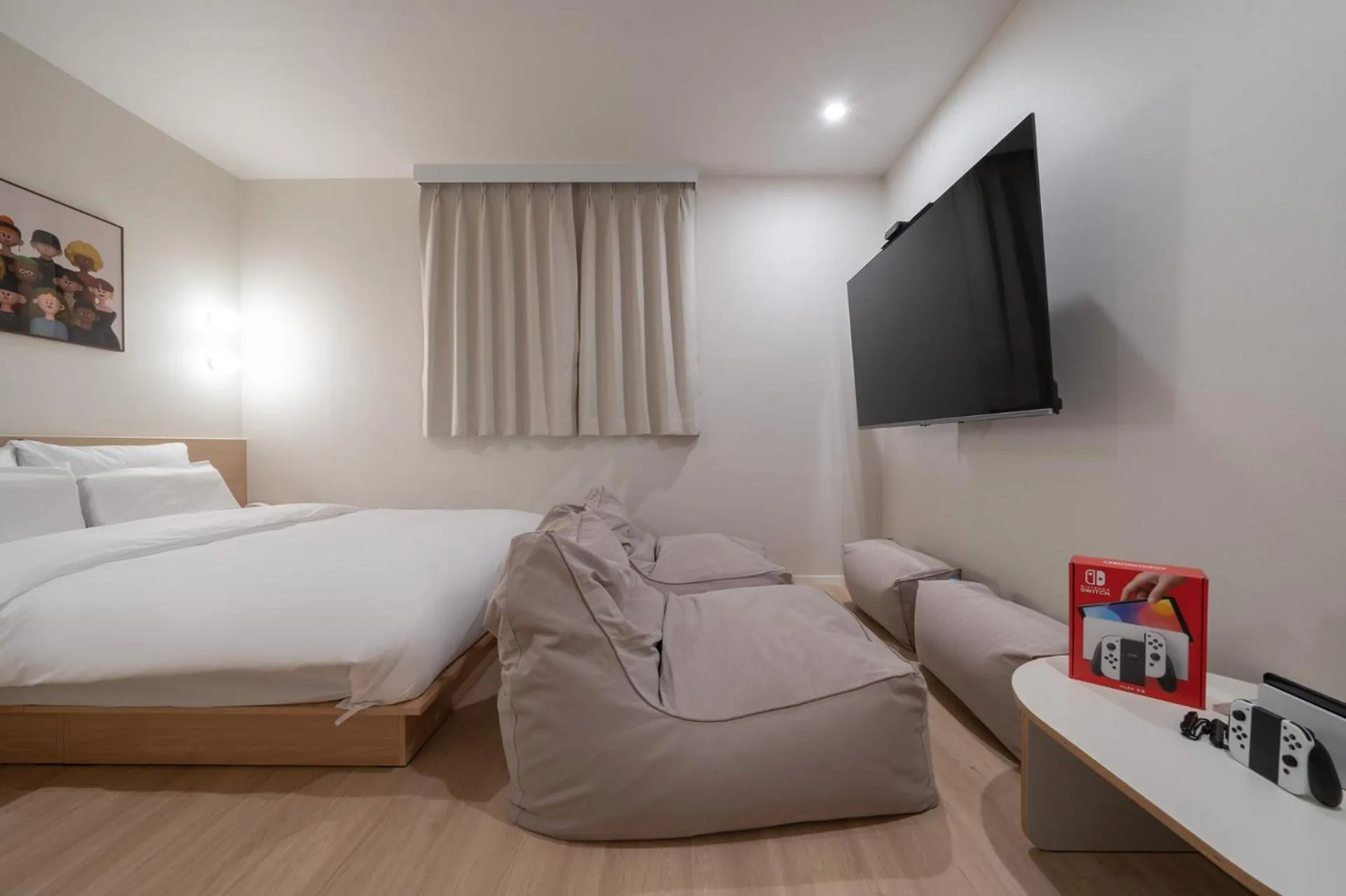 Photo of the whole room, Bed in Aank Hotel Ilsan