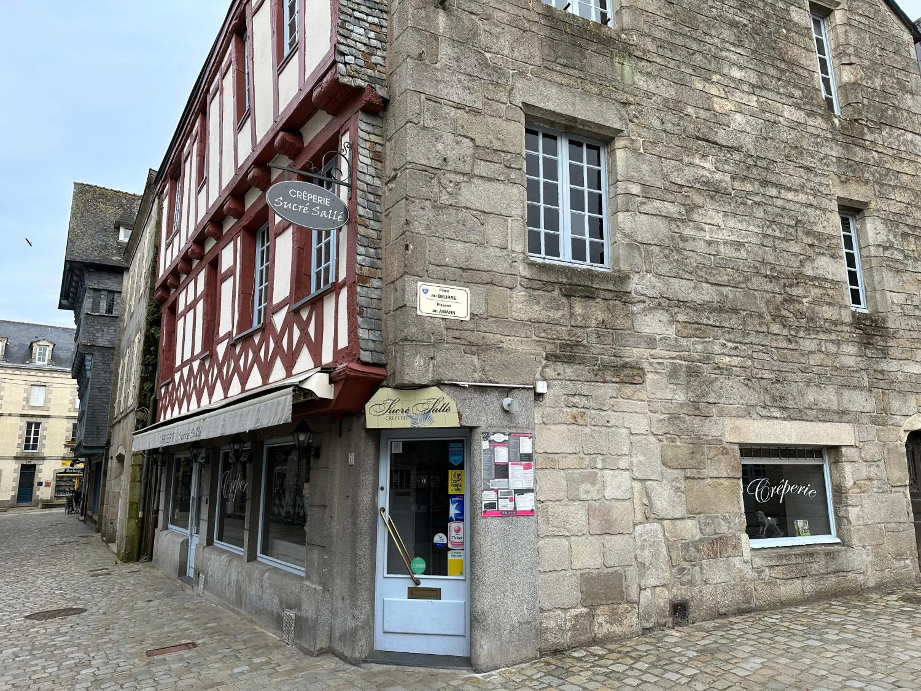 Neighbourhood in Appartement Design X - Hyper Centre - Parking Privé - Terrasse Plein Sud Quimper