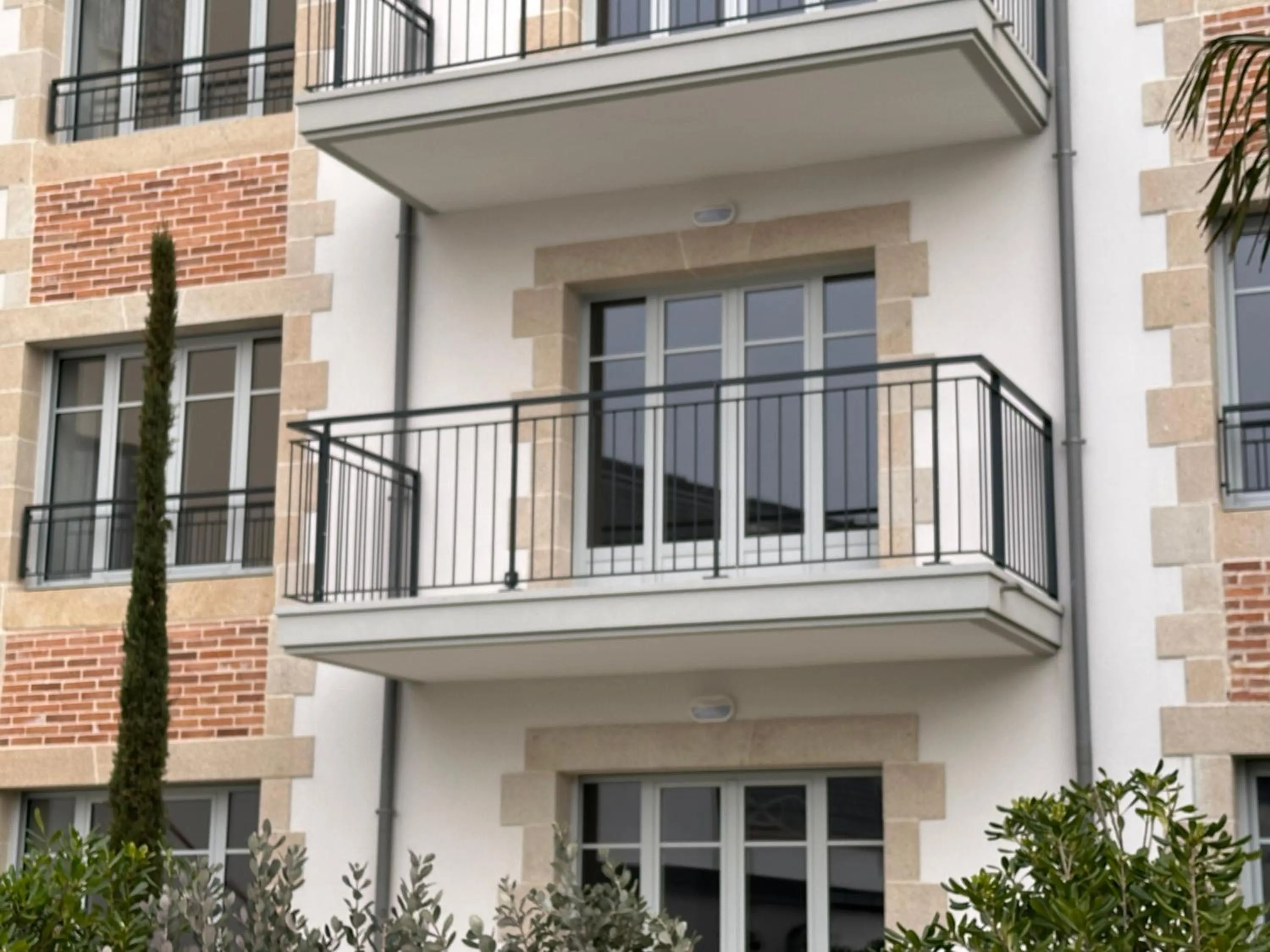 Property building in Appartement Design X - Hyper Centre - Parking Privé - Terrasse Plein Sud Quimper