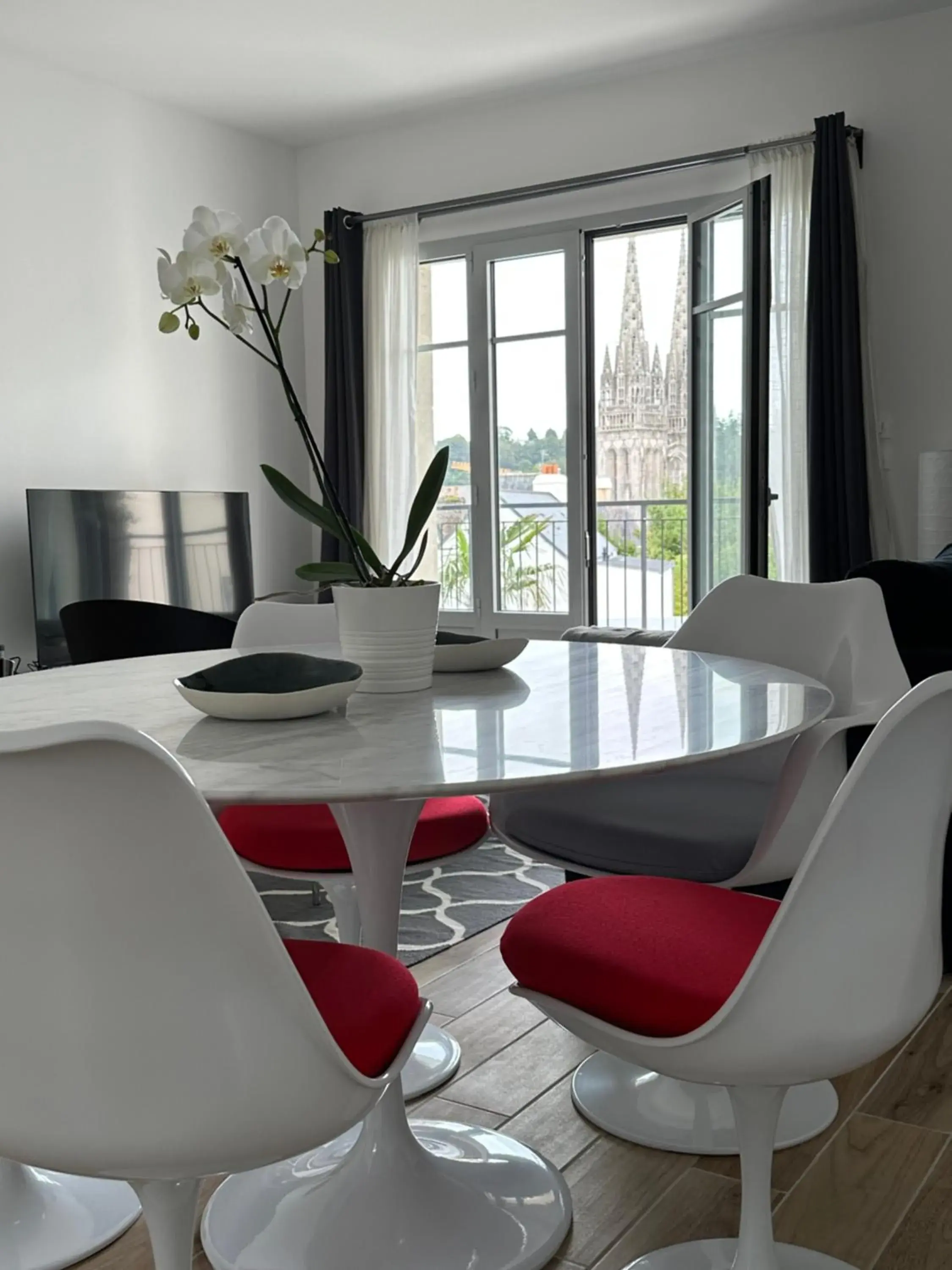 Appartement Design X - Hyper Centre - Parking Privé - Terrasse Plein Sud Quimper Appartement Design X - Hyper Centre - Parking Privé - Terrasse Plein Sud Quimper