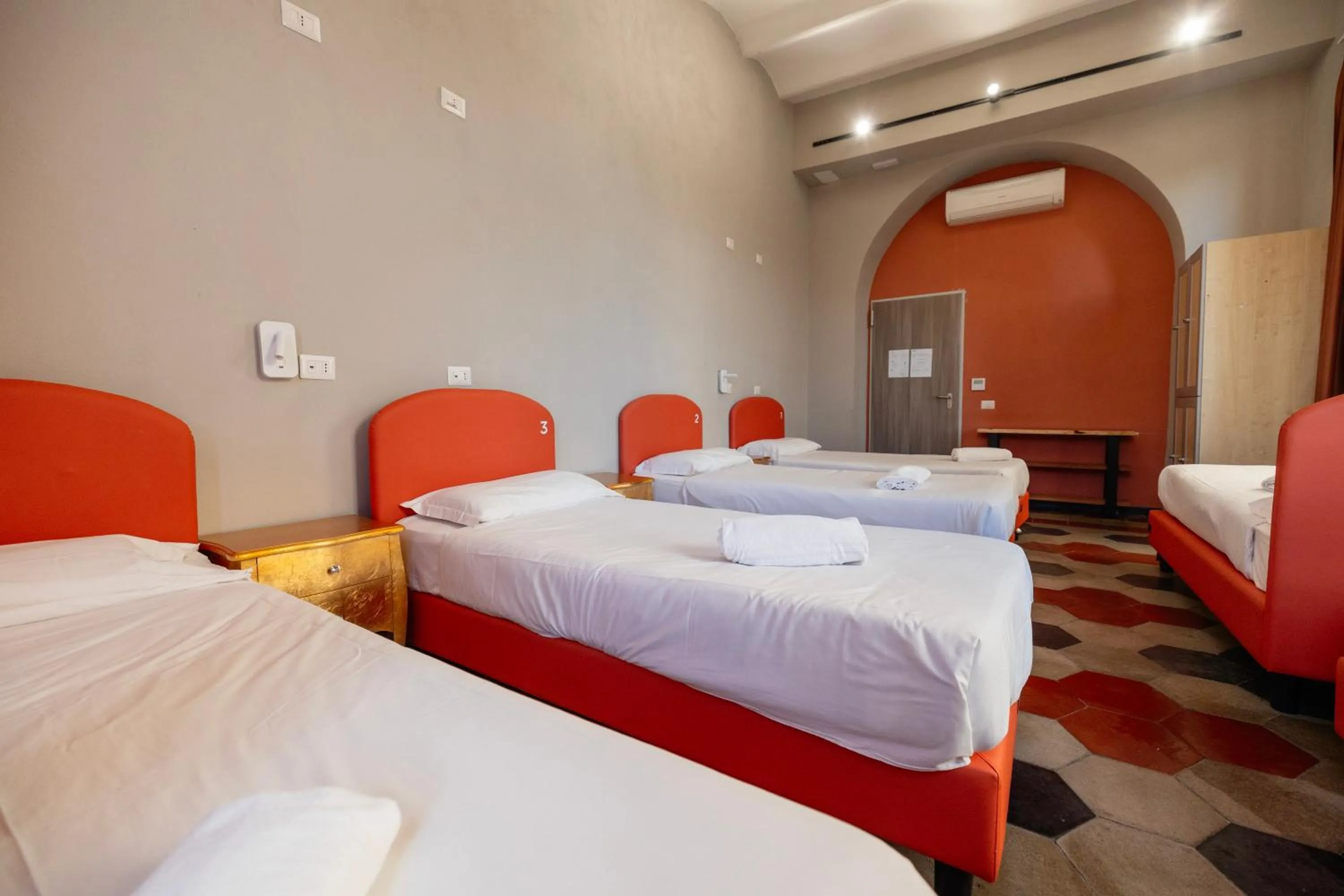 Bed in Borgo Ripa Urban Travel