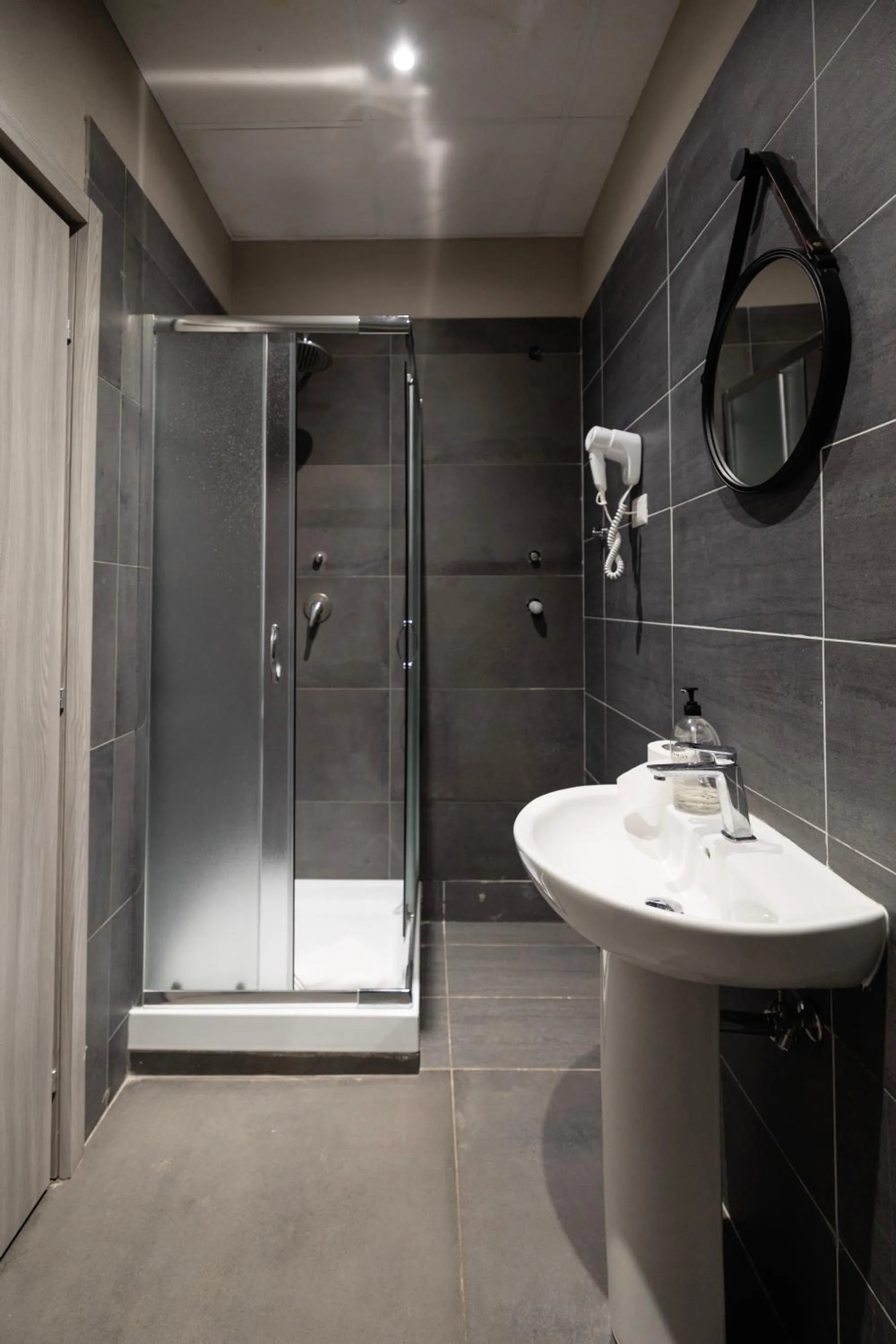 Bathroom in Borgo Ripa Urban Travel