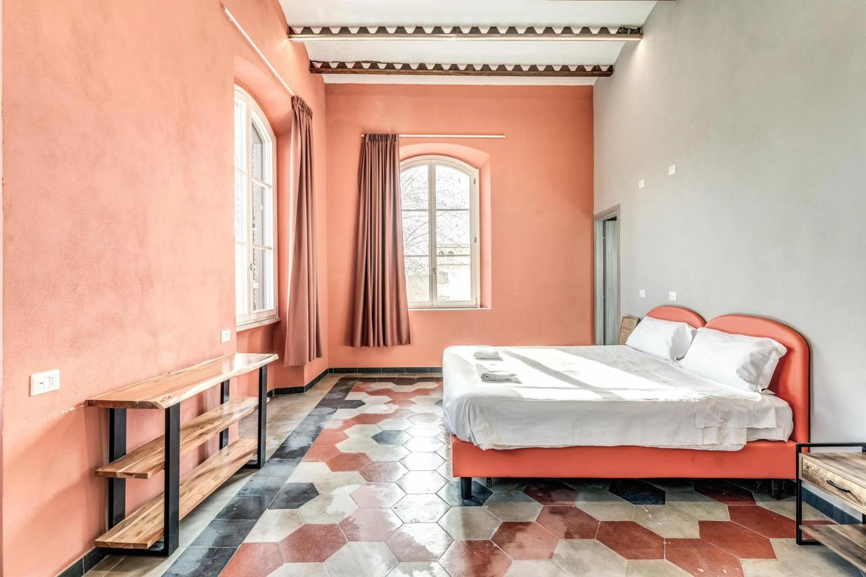 Photo of the whole room, Bed in Borgo Ripa Urban Travel