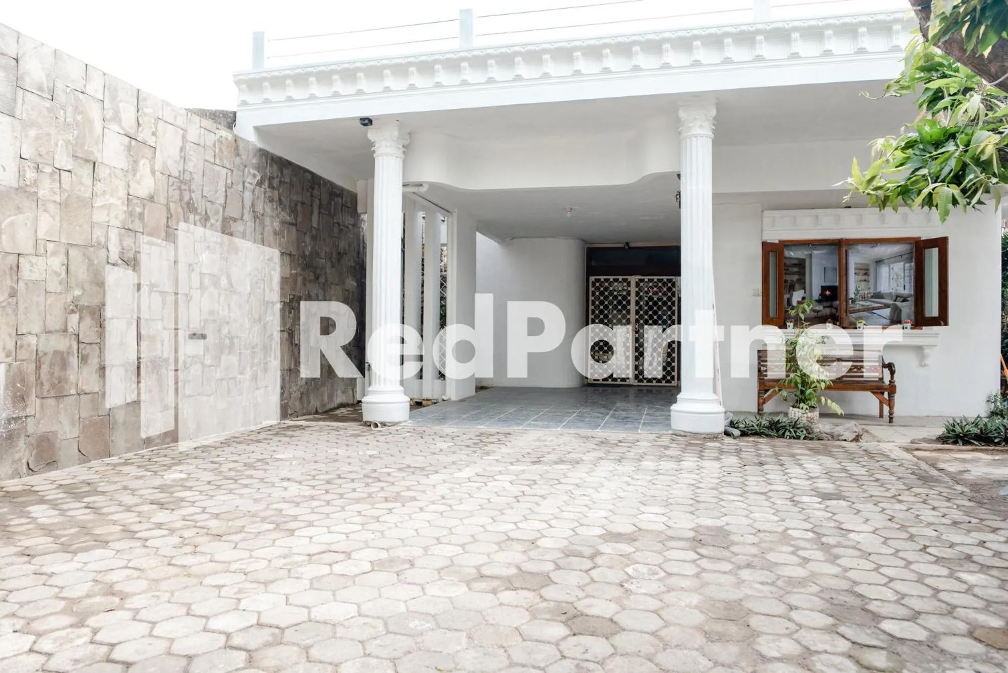 Property building in Mango House Semarang RedPartner