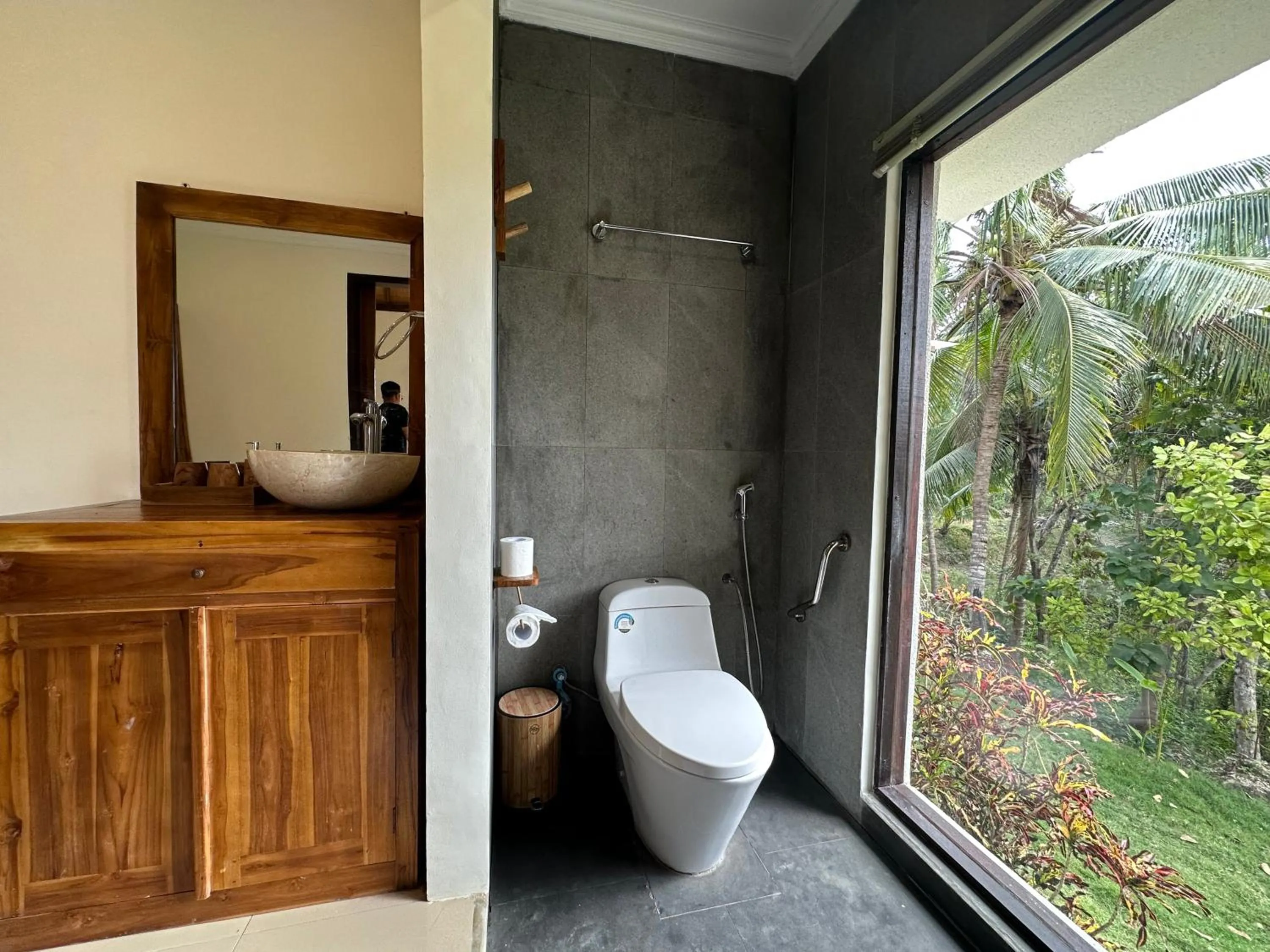 Toilet in Green Coco Suite