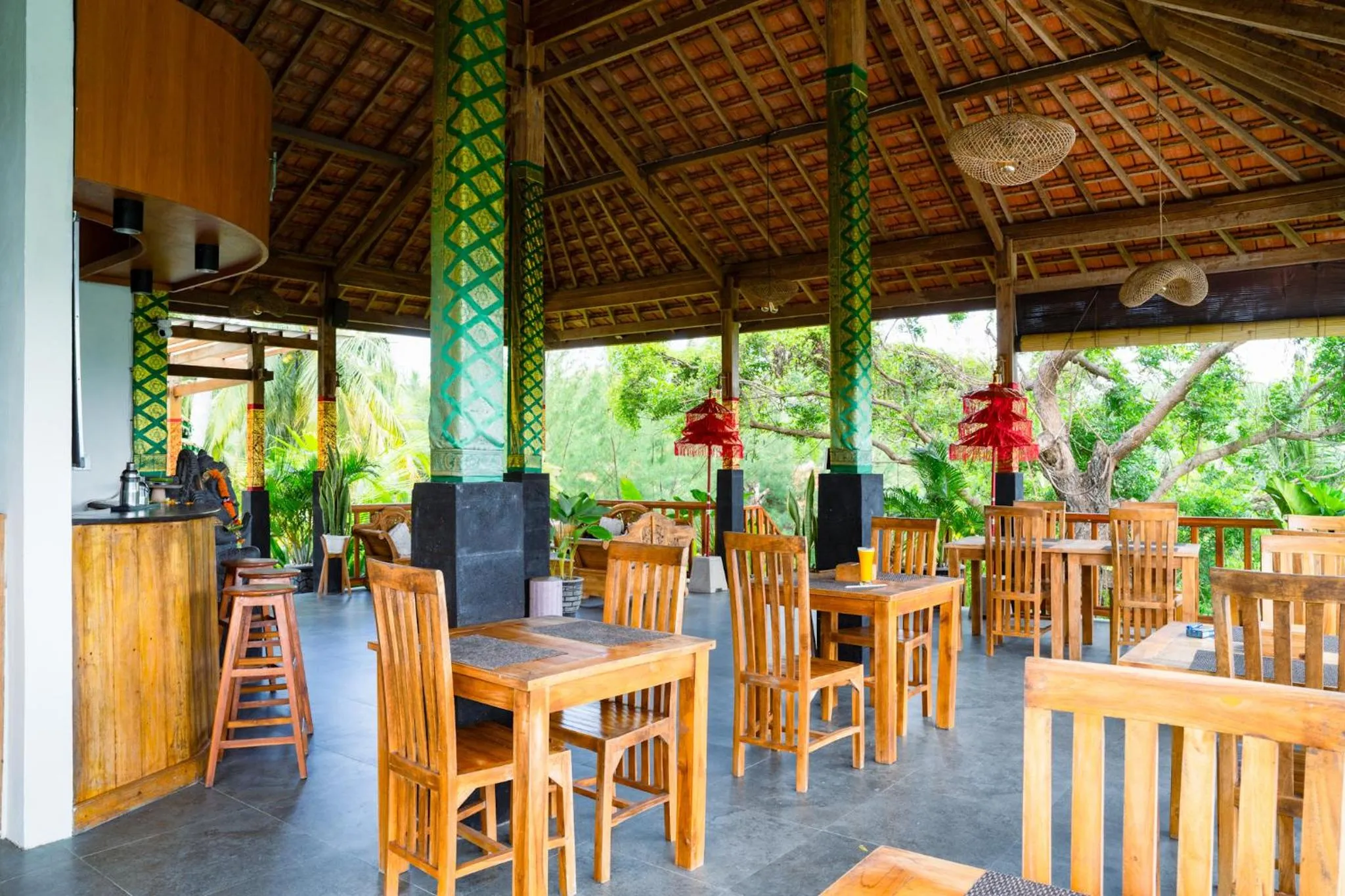 Restaurant/places to eat in Green Coco Suite by AGATA