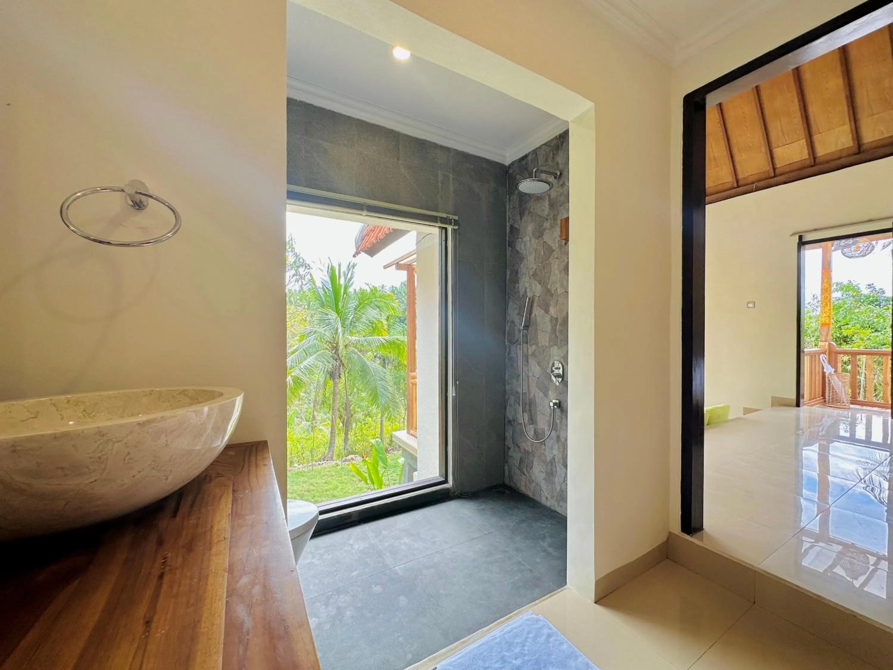 Bathroom, Bed in Green Coco Suite