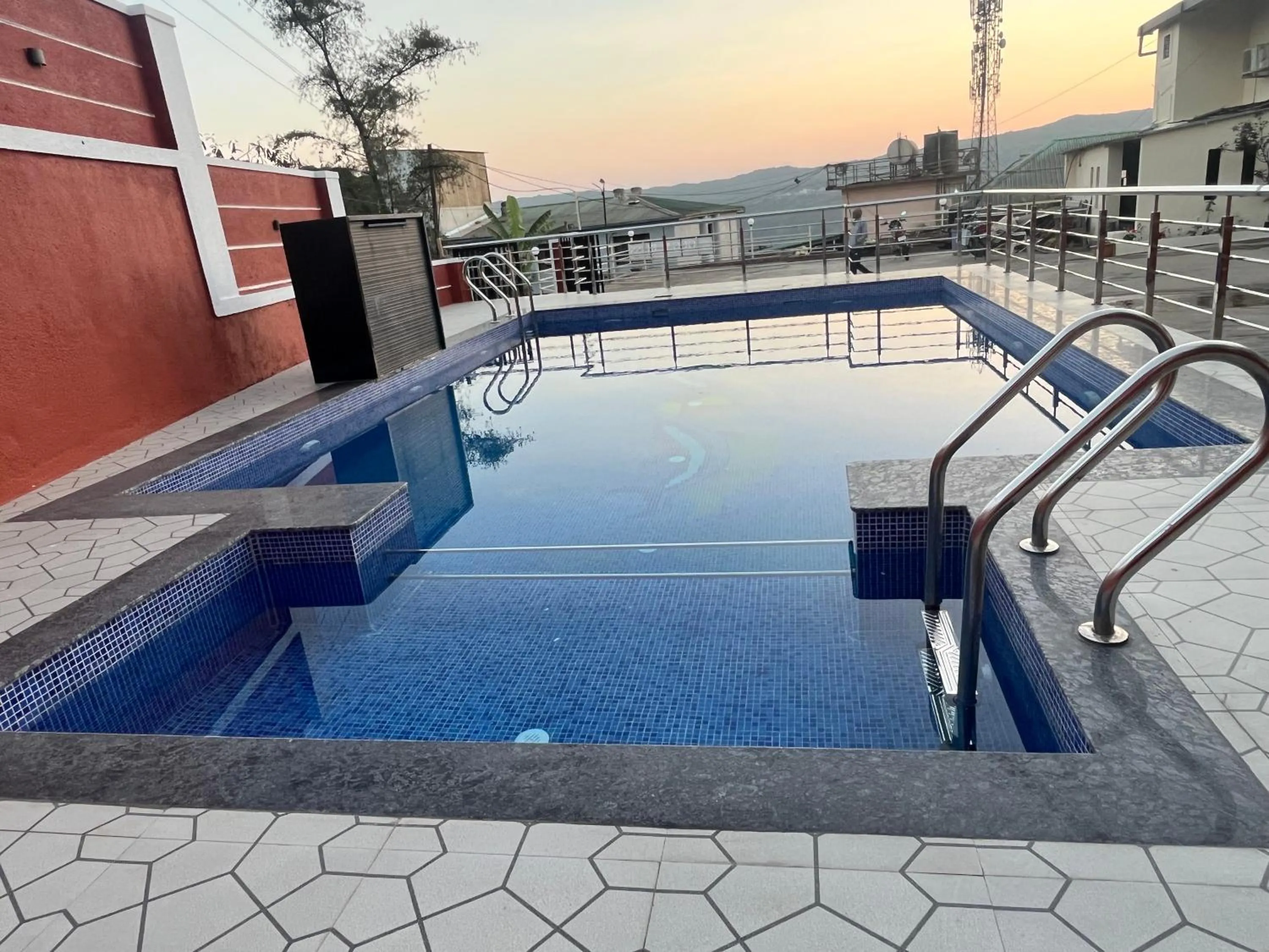 Swimming pool in Gugal Bliss