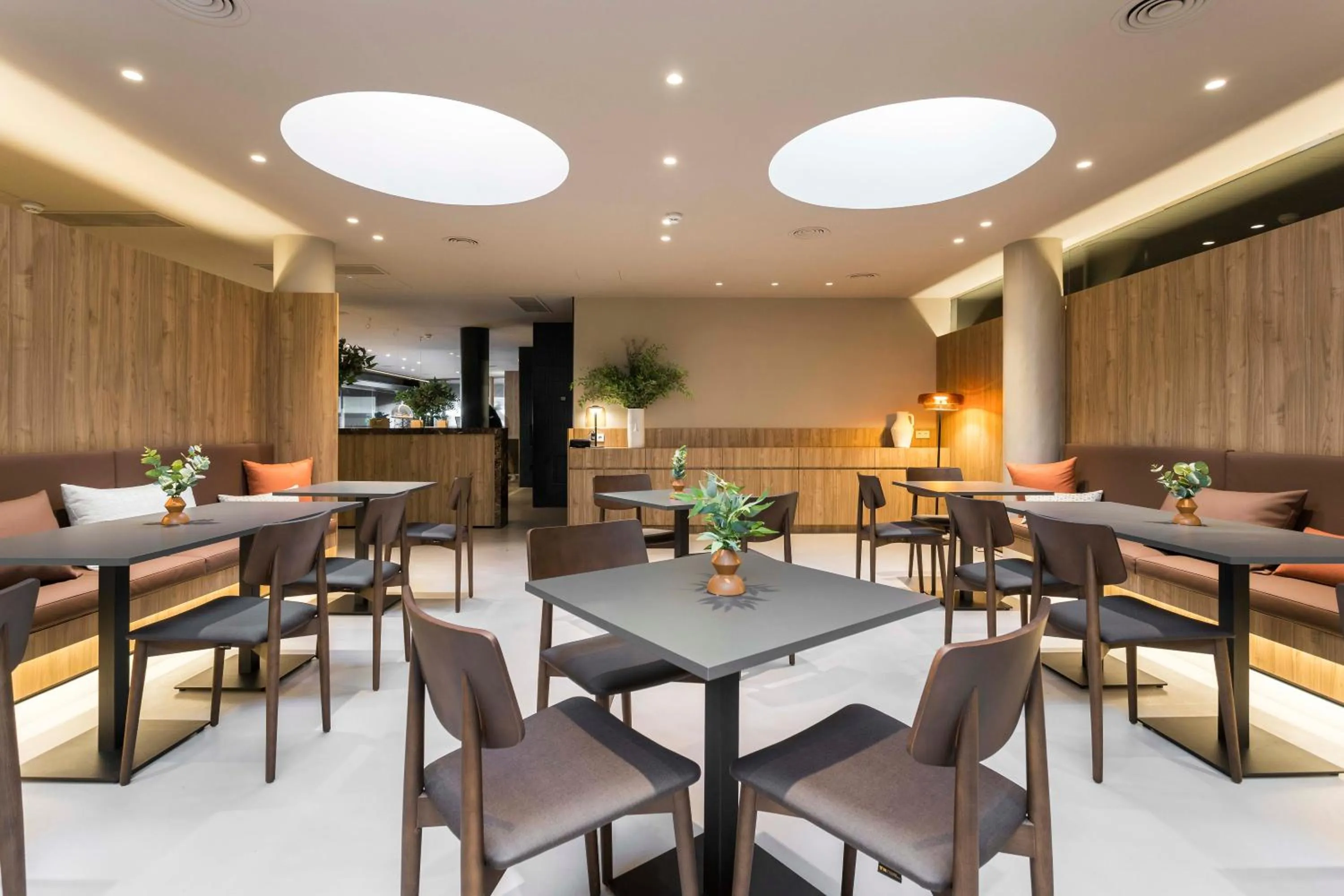 Restaurant/places to eat in Hotel Terrassa Confort