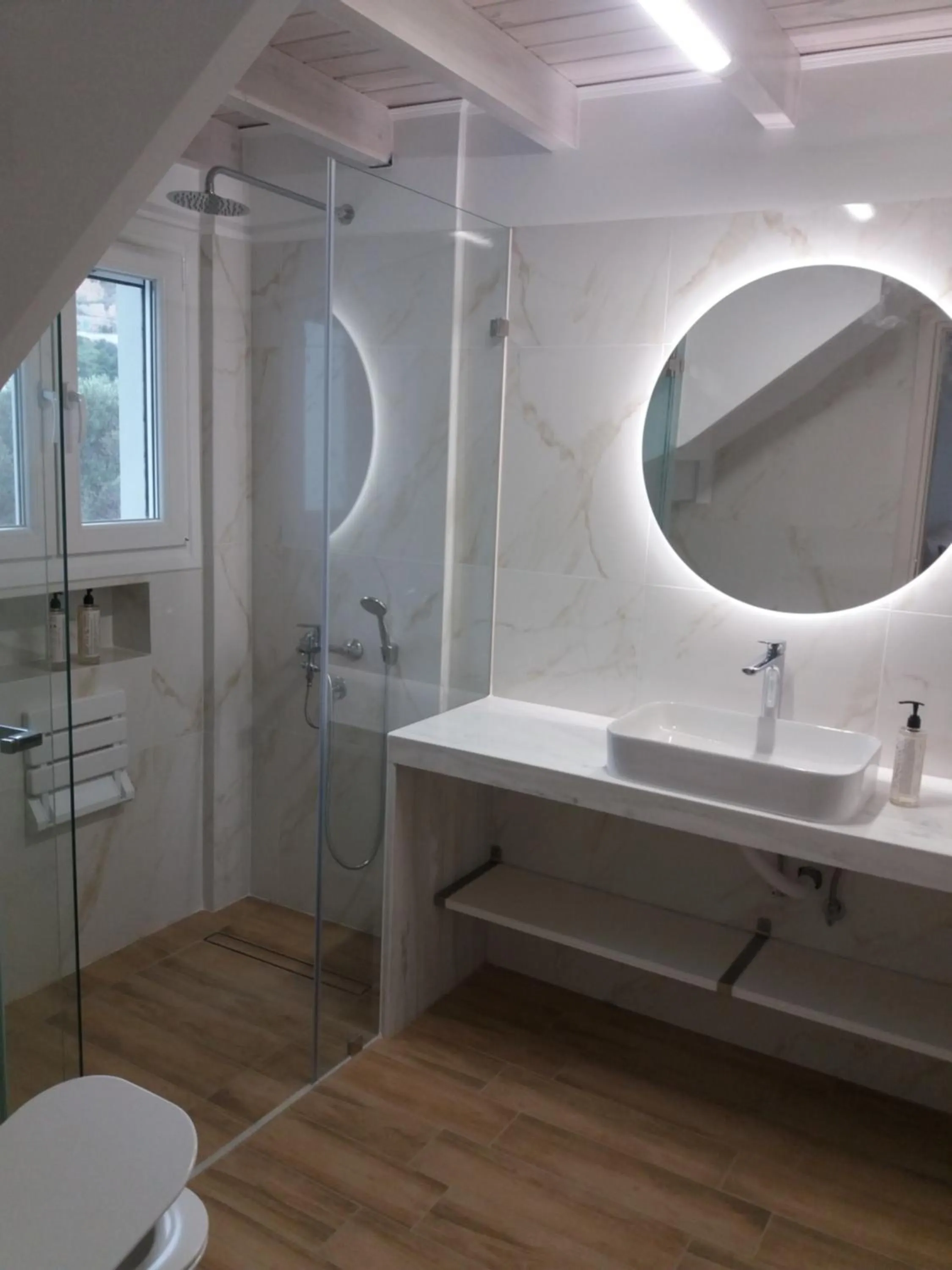 Shower in Stavento Hotel & Resort, new experience