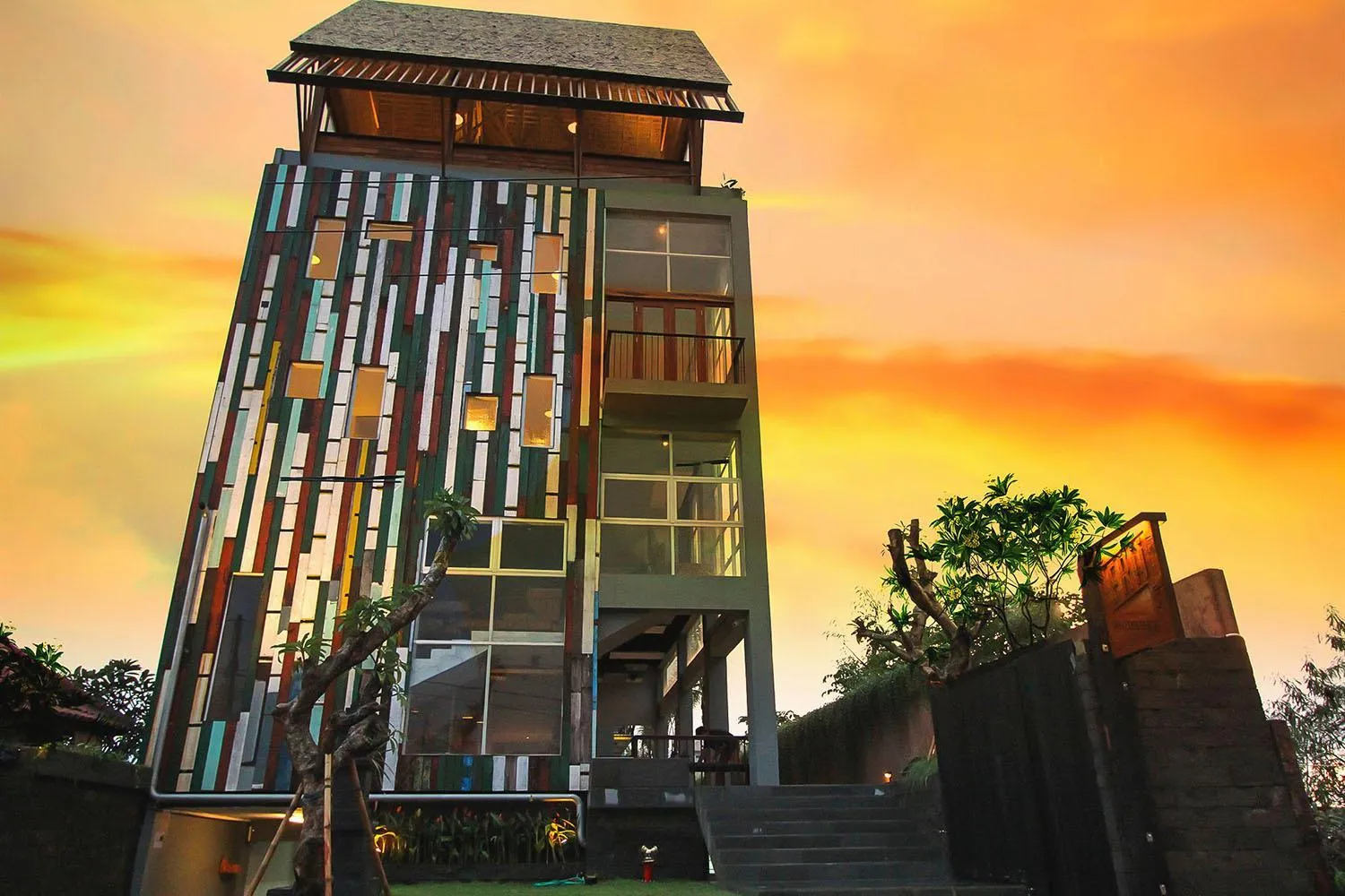 Property building in FRii Bali Echo Beach