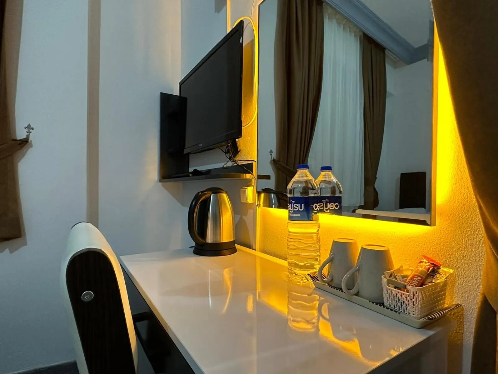 TV and multimedia in Ezel Group Hotel