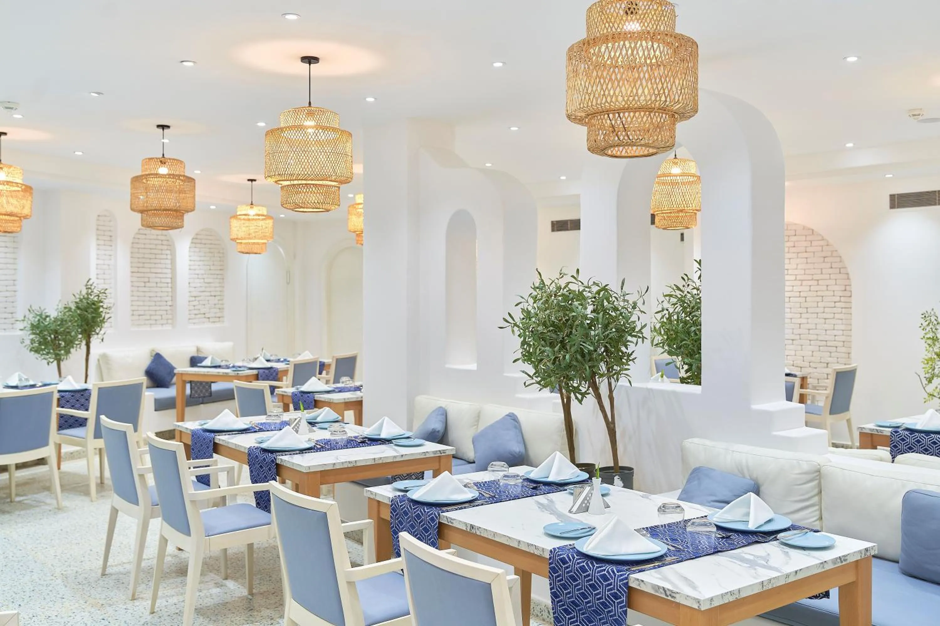 Restaurant/places to eat in True Beach Resort