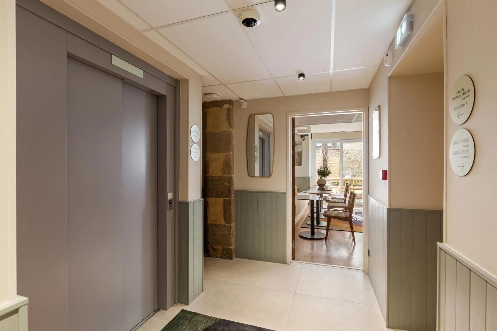 elevator in Gogaille - Gambetta - accès autonome