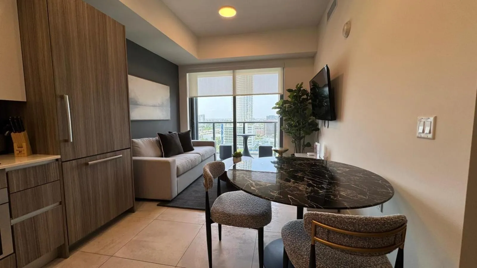 Bed in Smart Brickell Hotel